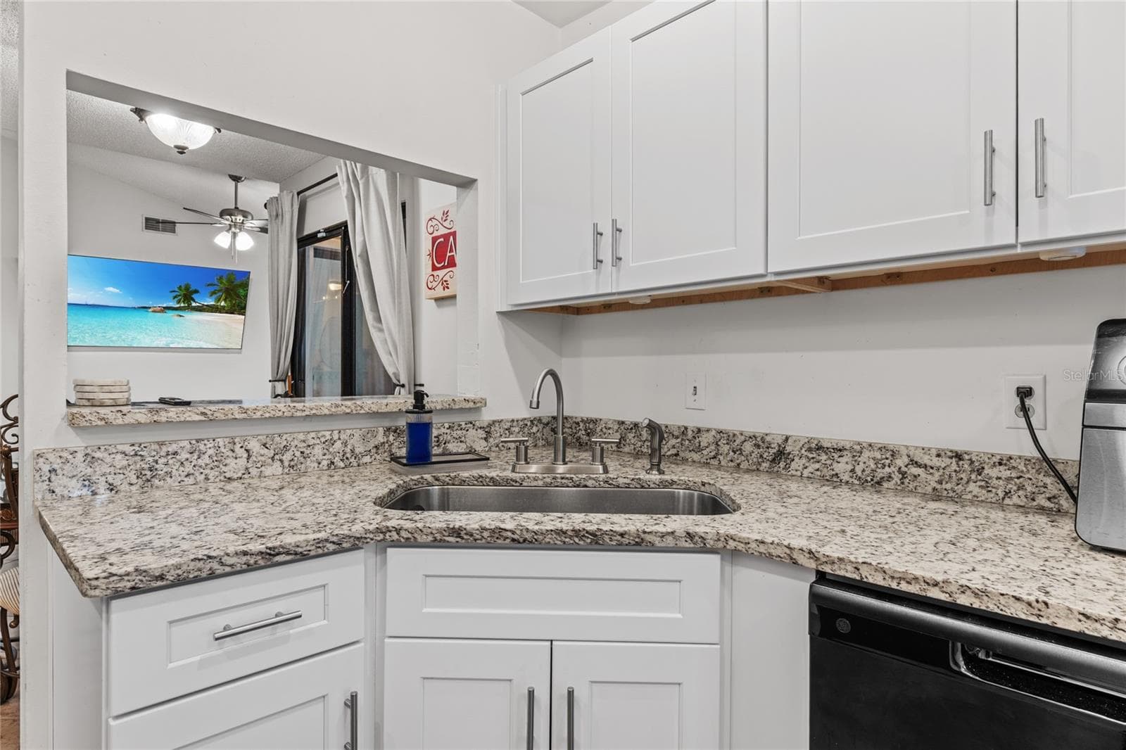 Single Family Residence at 335 KIRKCALDY DR, WINTER SPRINGS, photo 14 of 50