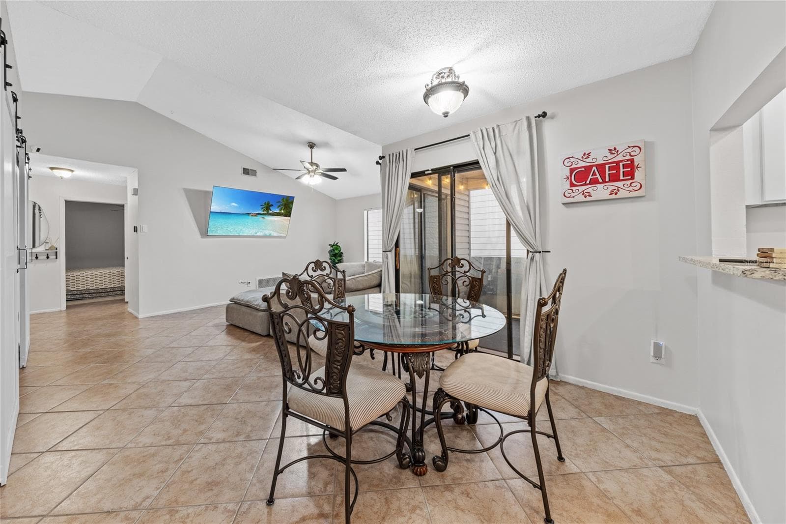 Single Family Residence at 335 KIRKCALDY DR, WINTER SPRINGS, photo 19 of 50