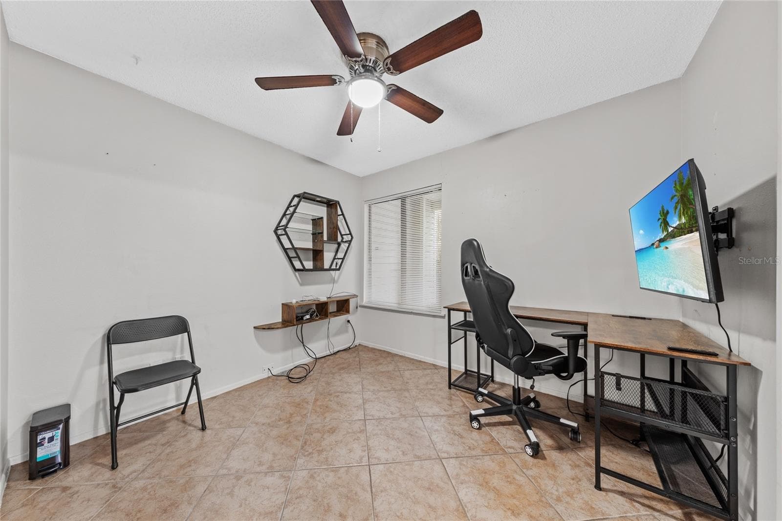 Single Family Residence at 335 KIRKCALDY DR, WINTER SPRINGS, photo 33 of 50
