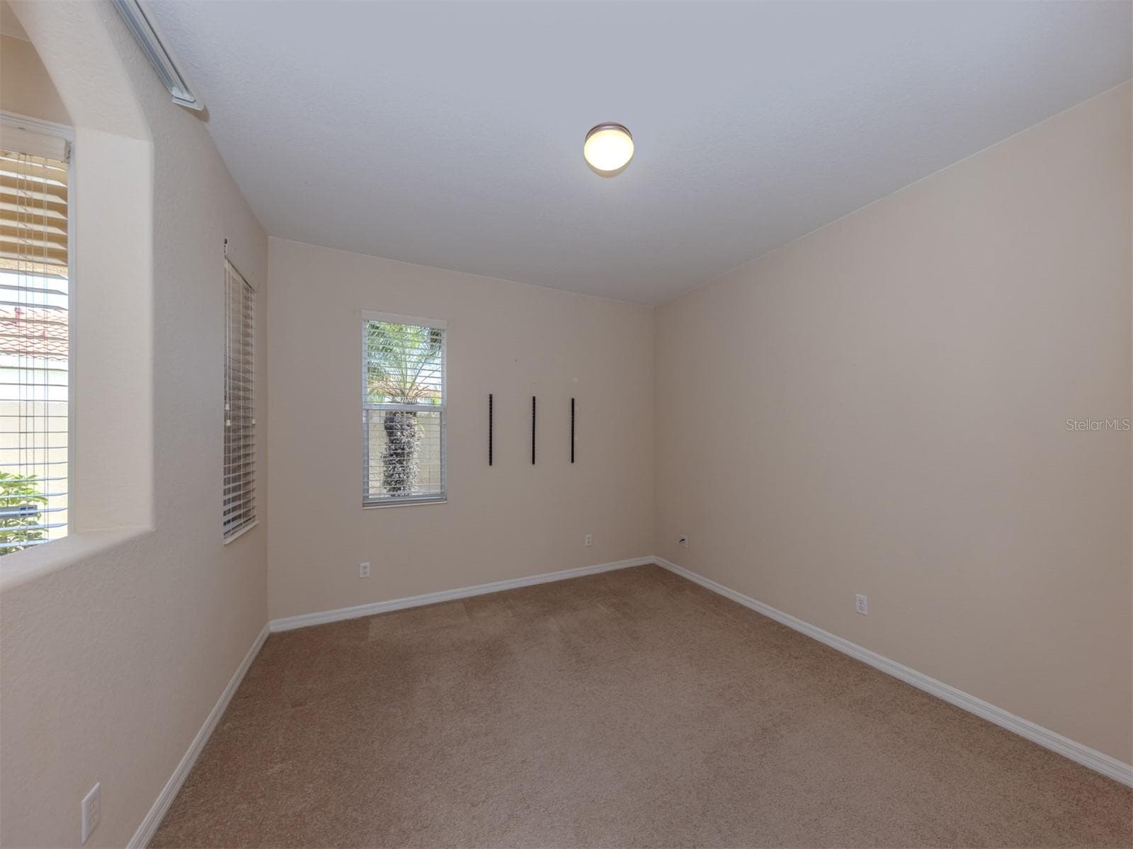 Single Family Residence at 101 MESTRE PL, NORTH VENICE, photo 20 of 60