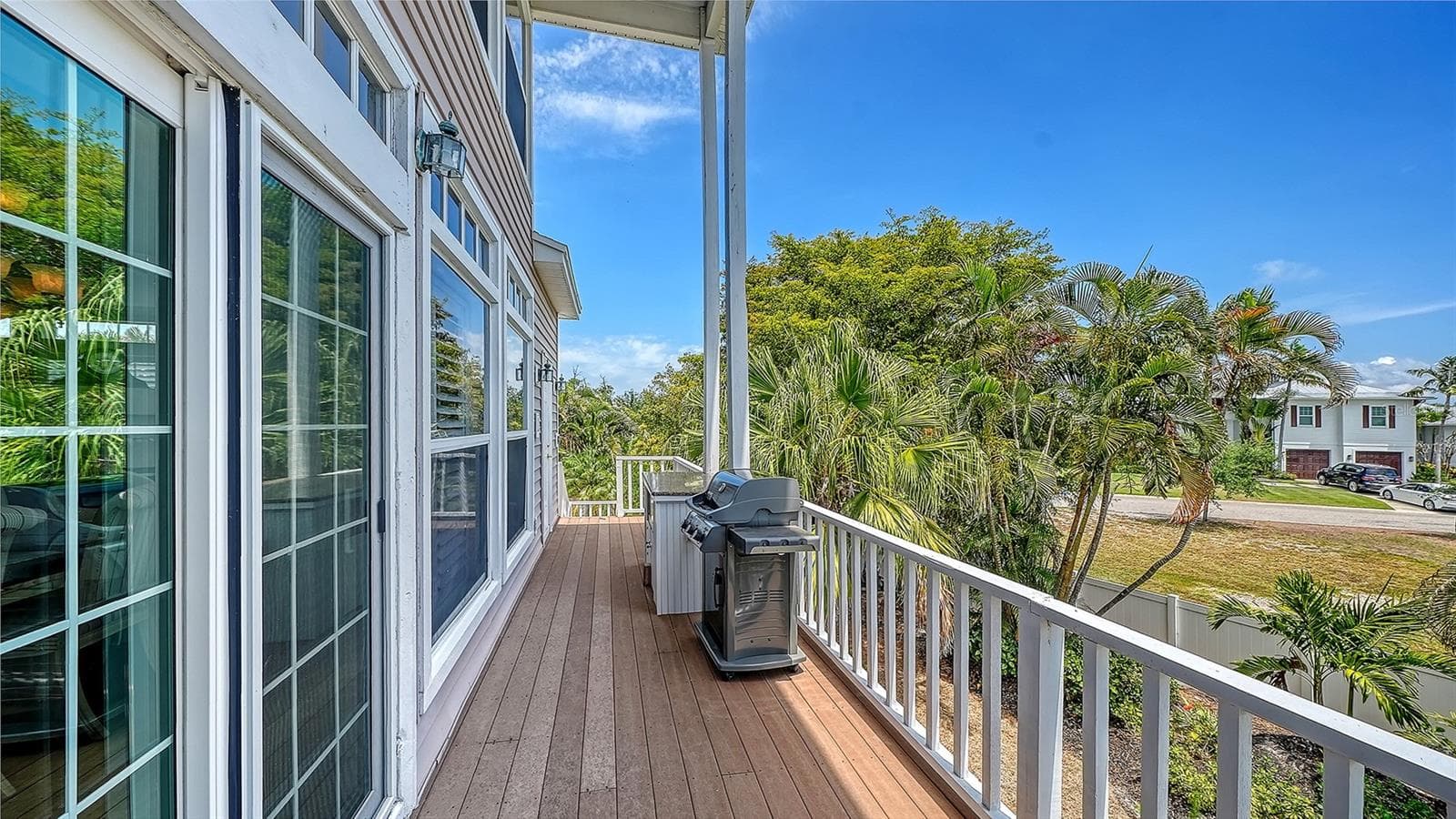 This thoughtfullly designed home features seamless indoor-outdoor living across multiple levels with weather-resistant outdoor decking. - 3040 GULF OF MEXICO DR #3, LONGBOAT KEY