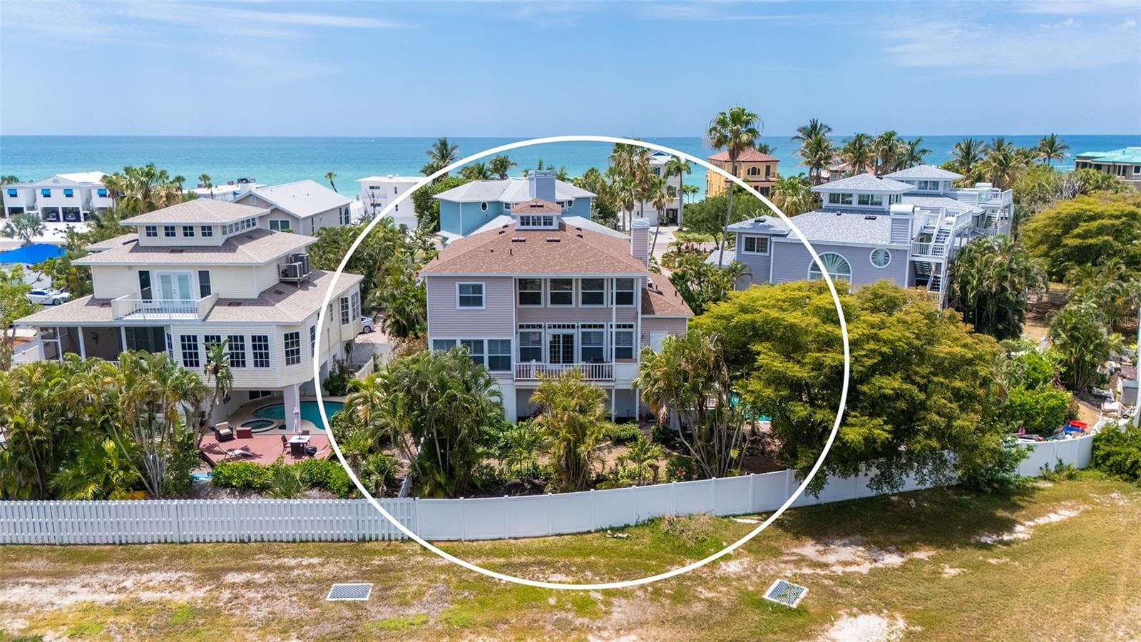 This dreamy tri-level single family home with light-filled multi-level interiors offers gulf beach access across GMD and seamless indoor-outdoor living design. Residence features low annual taxes of $8,307. Leasing is permitted up to 4x /year with one month minimum per association guidelines. - 3040 GULF OF MEXICO DR #3, LONGBOAT KEY