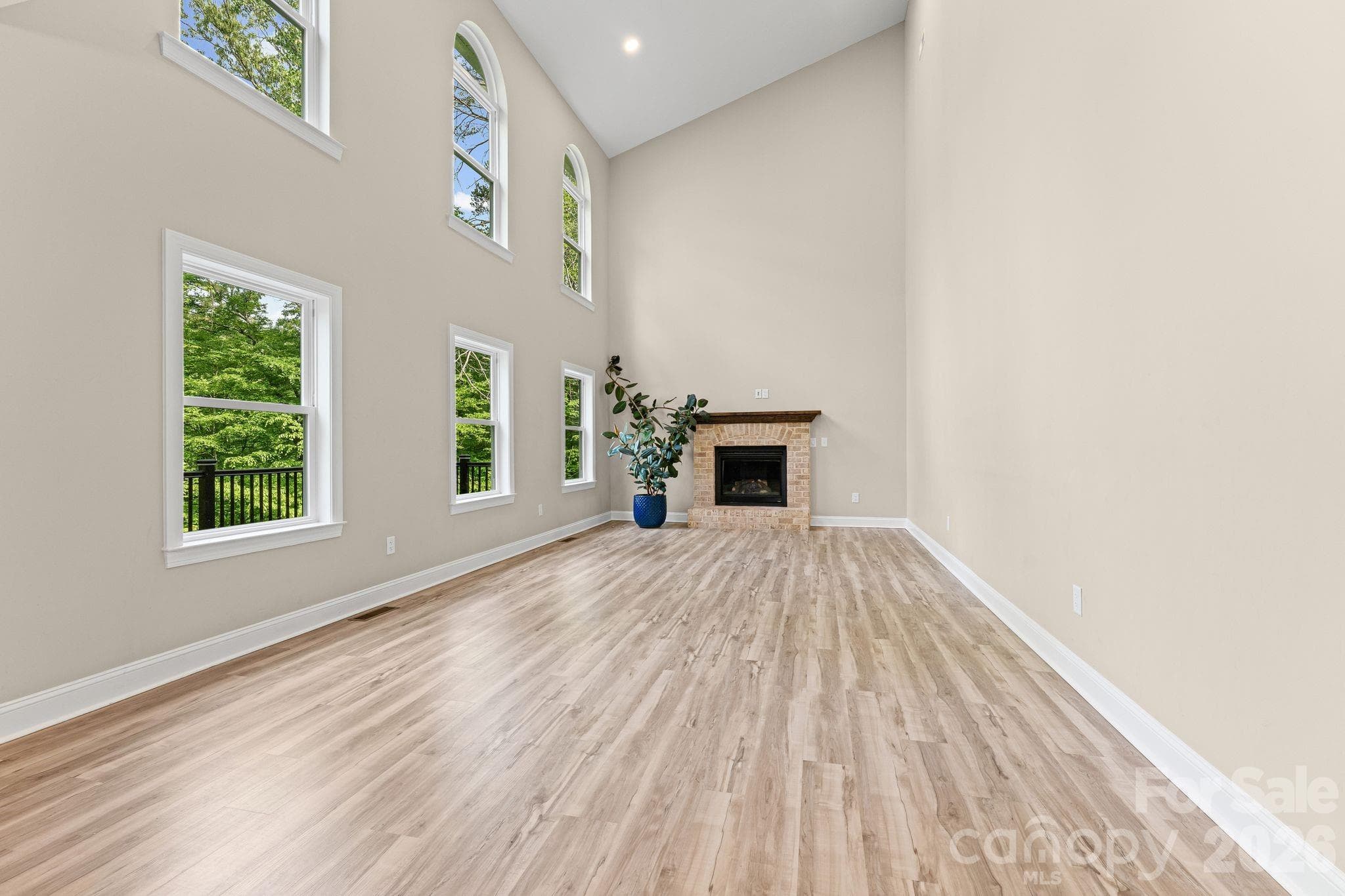 Single Family Residence at 160 Tullyries Lane, Lewisville, photo 6 of 48