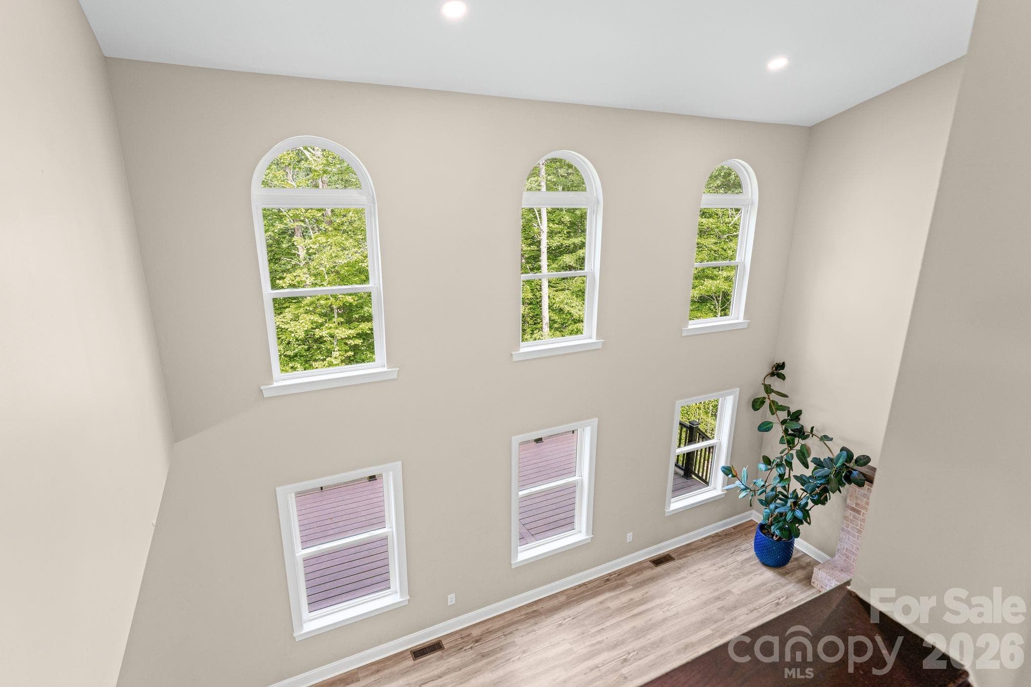 Single Family Residence at 160 Tullyries Lane, Lewisville, photo 8 of 48