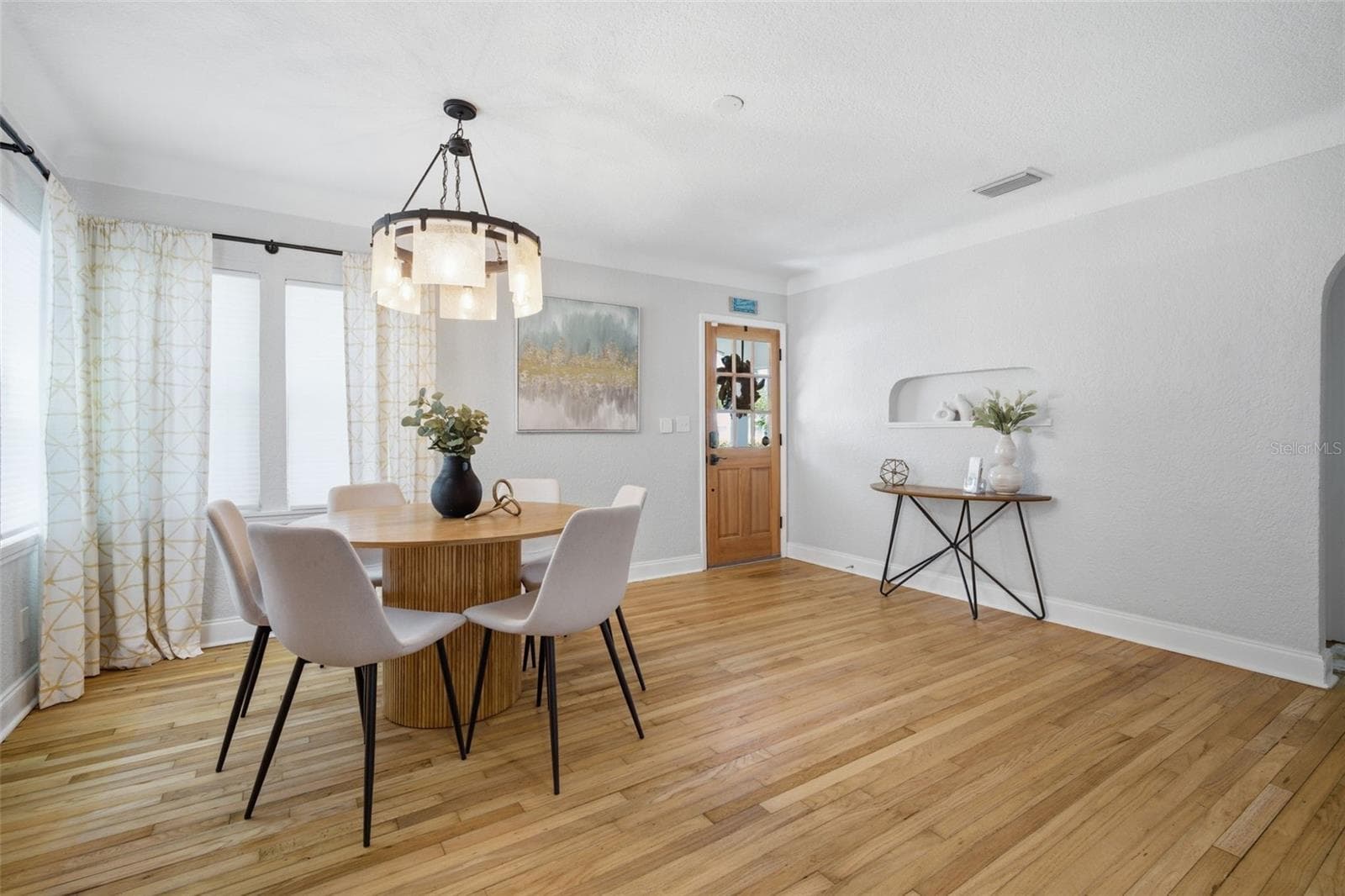 Single Family Residence at 3105 JACKSON ST N, ST PETERSBURG, photo 12 of 84
