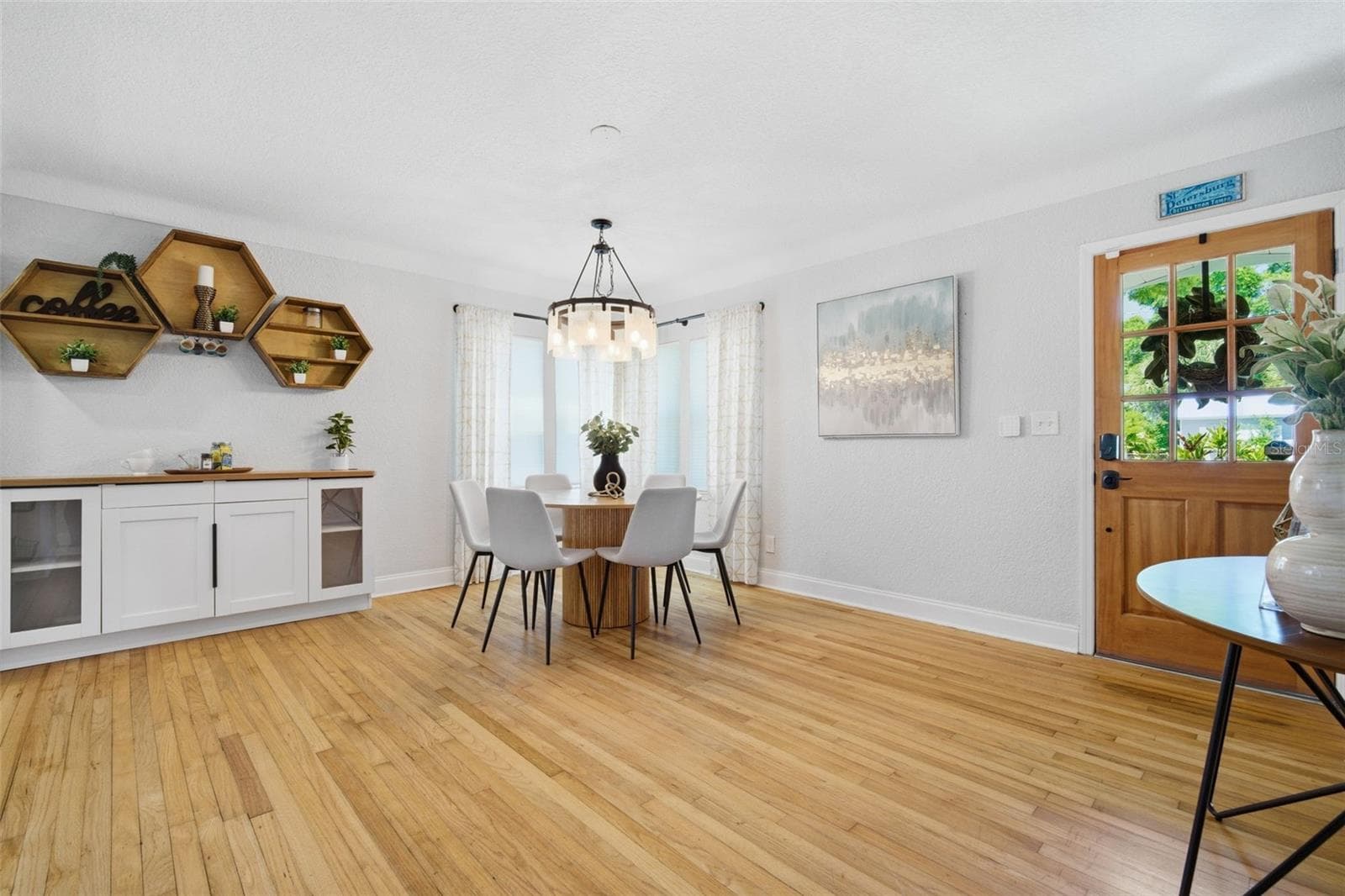 Single Family Residence at 3105 JACKSON ST N, ST PETERSBURG, photo 14 of 84