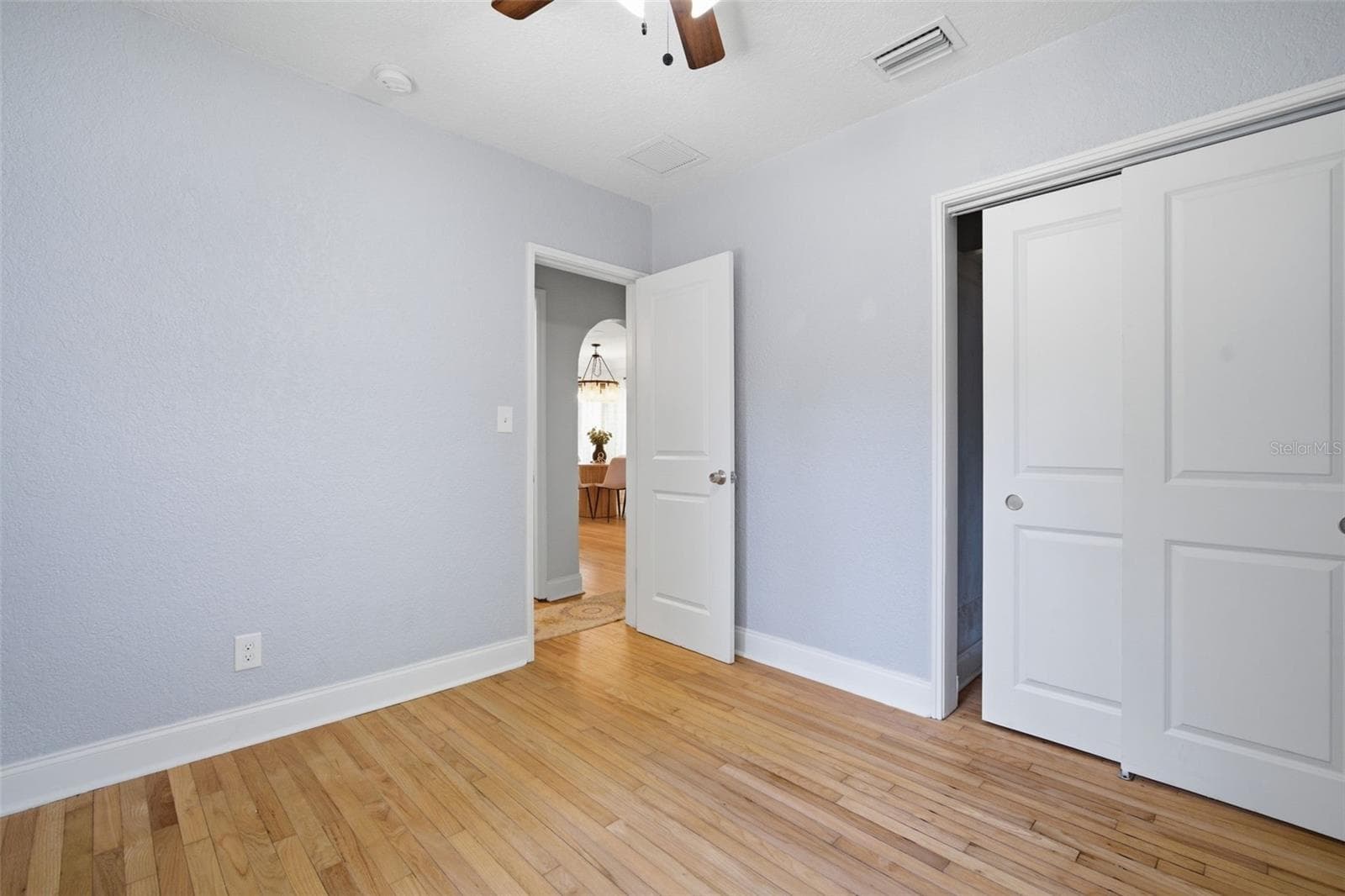Single Family Residence at 3105 JACKSON ST N, ST PETERSBURG, photo 29 of 84