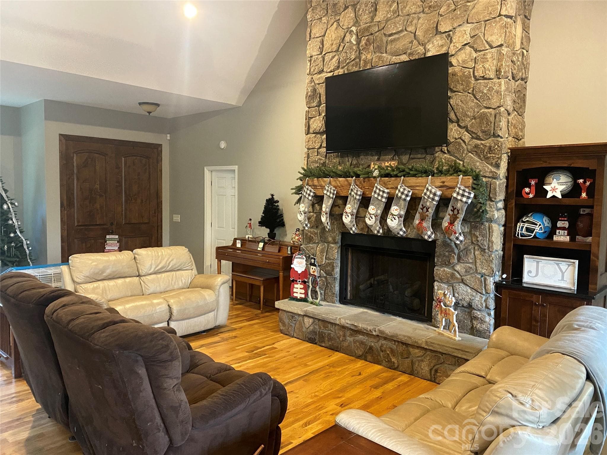 Family Room - Shelby