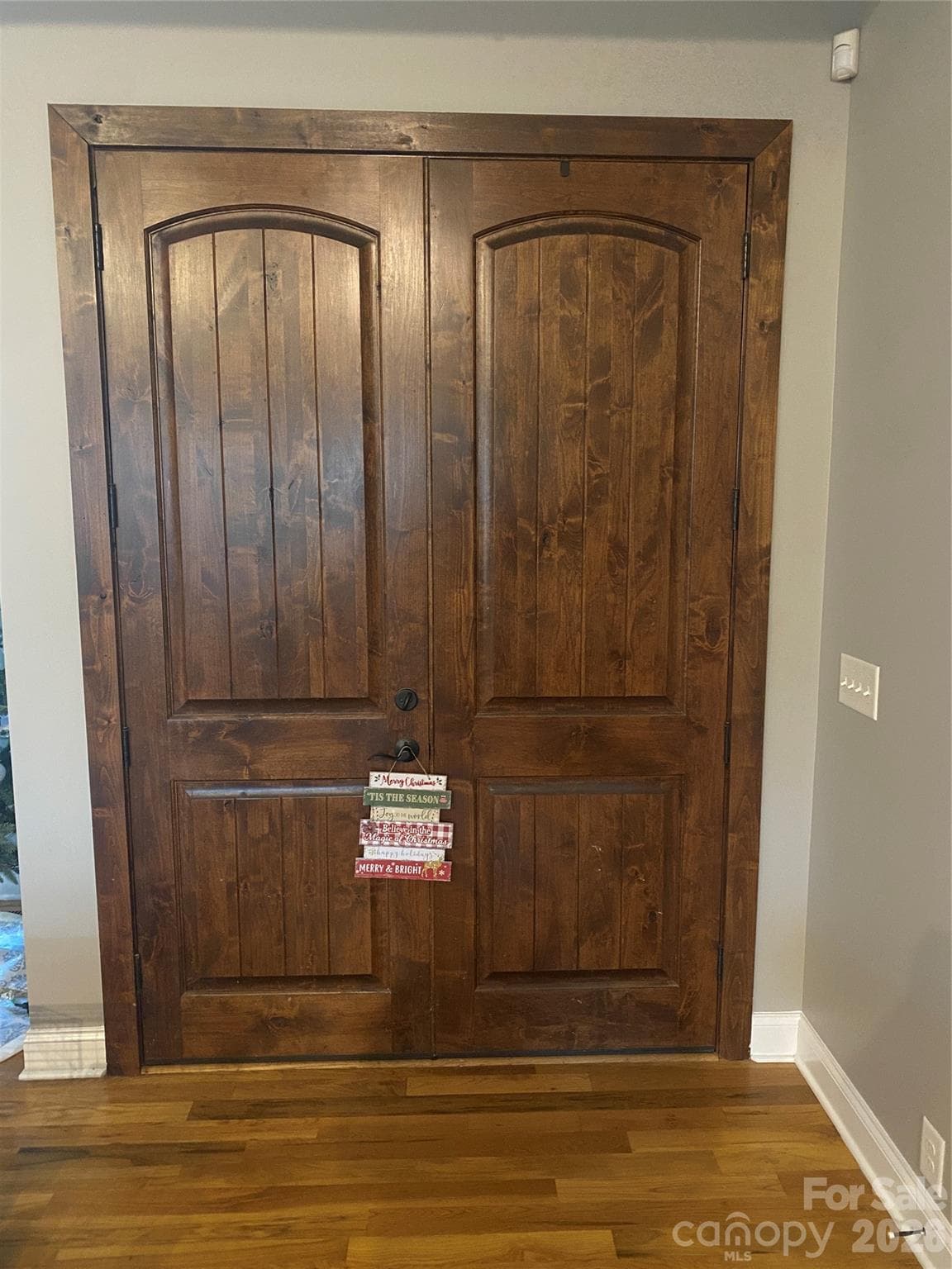 Front Door Entry - Shelby