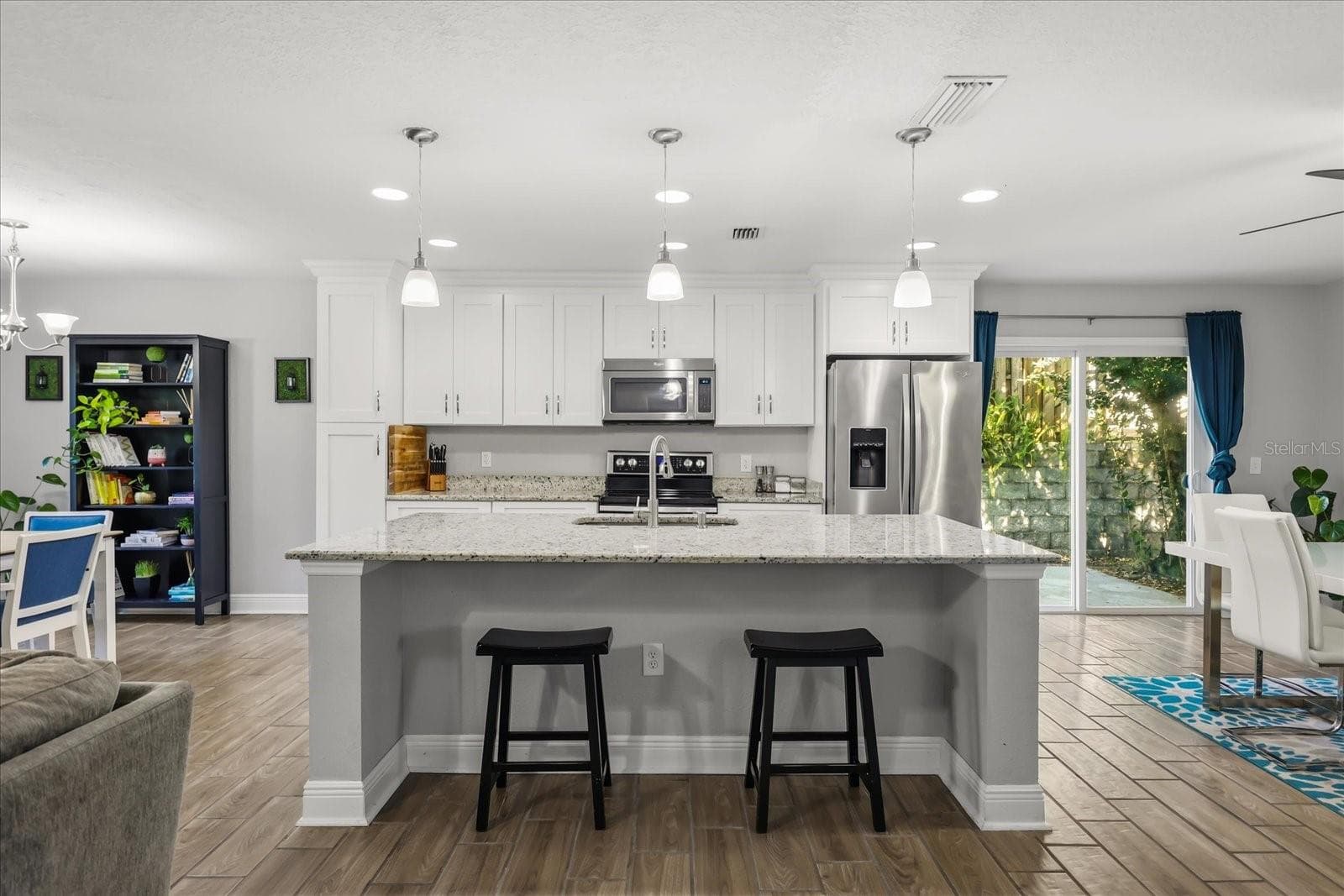 kitchen - 524 E HILLCREST ST, ALTAMONTE SPRINGS