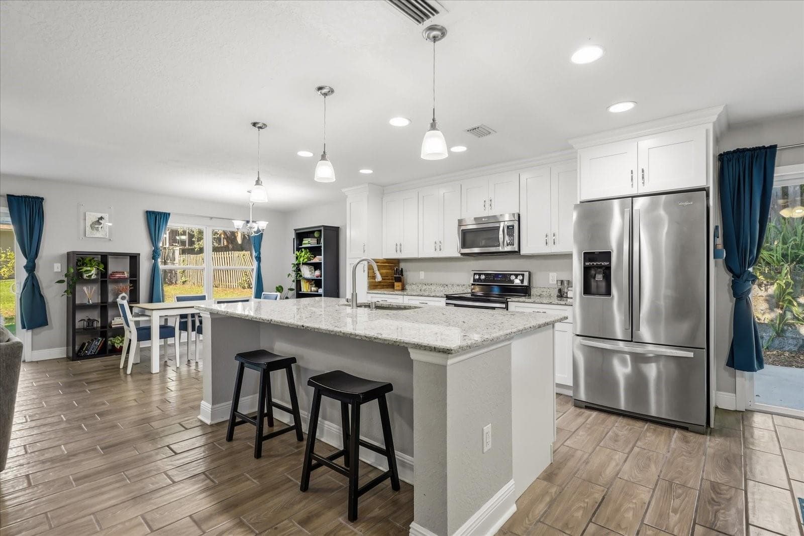 kitchen - 524 E HILLCREST ST, ALTAMONTE SPRINGS