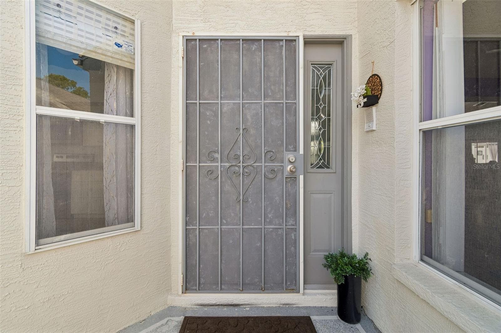 ENTRY WITH SCREEN DOOR - 10491 CASA GRANDE CIR, SPRING HILL