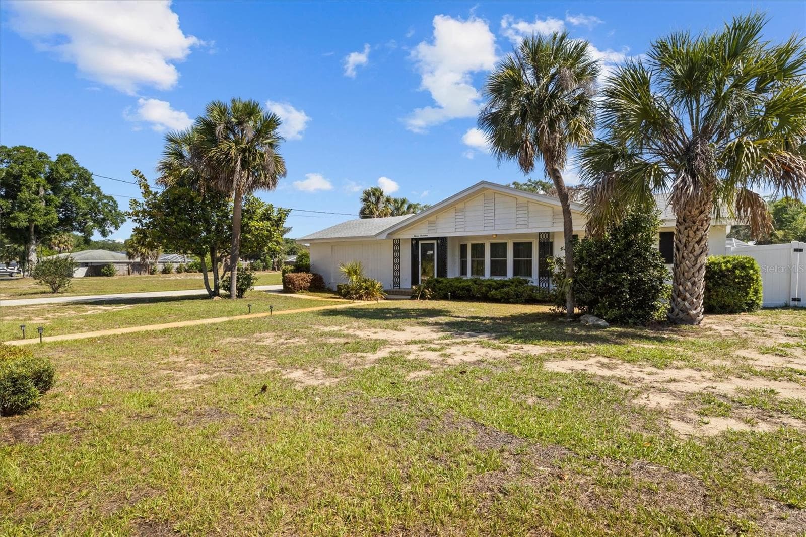 Single Family Residence at 1117 N LAKESHORE BLVD, LAKE WALES, photo 4 of 53
