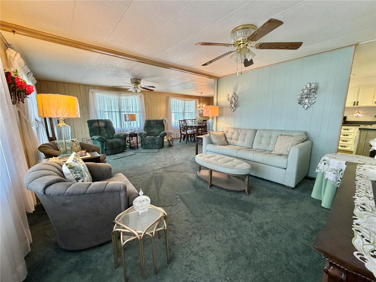 Manufactured Home at 100 MARIGOLD ST, LEESBURG, photo 6 of 67