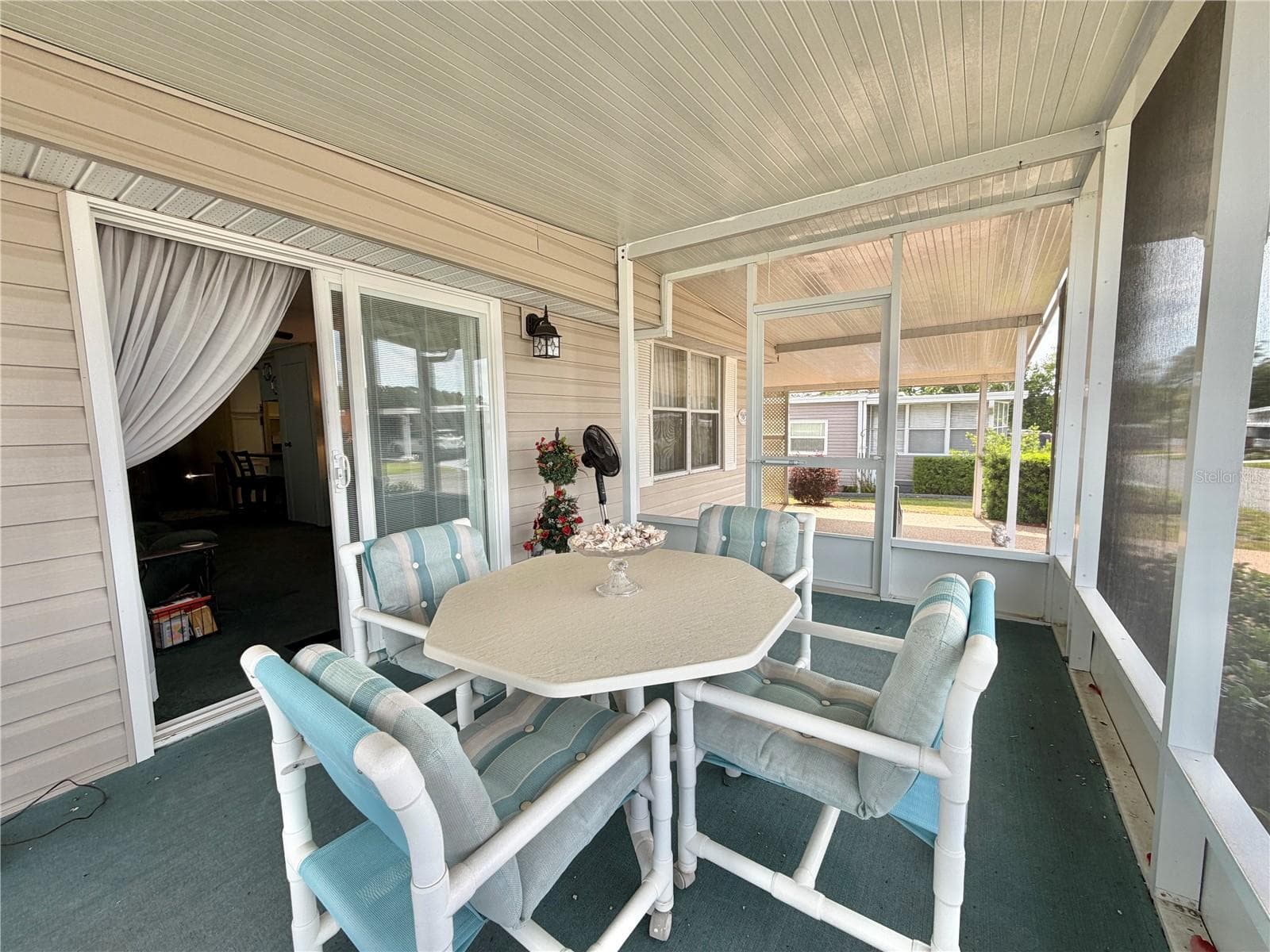 Manufactured Home at 100 MARIGOLD ST, LEESBURG, photo 14 of 67