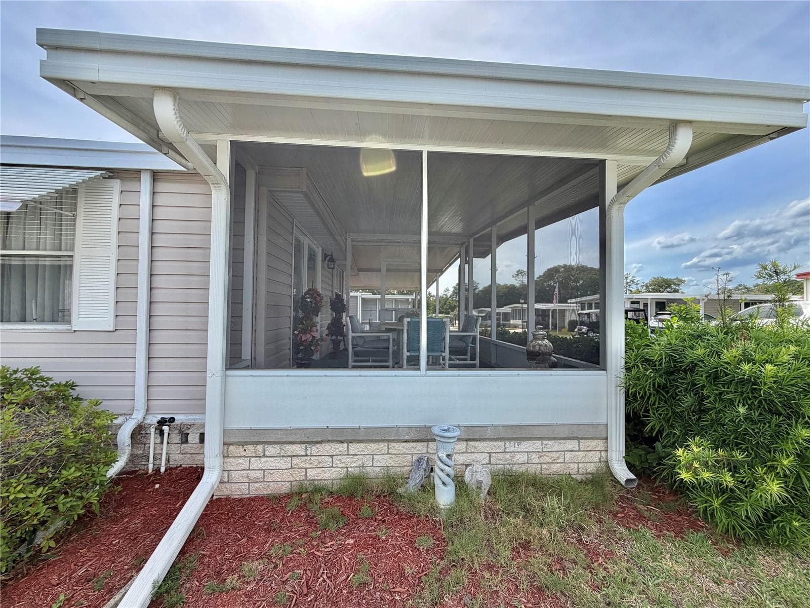Manufactured Home at 100 MARIGOLD ST, LEESBURG, photo 59 of 67