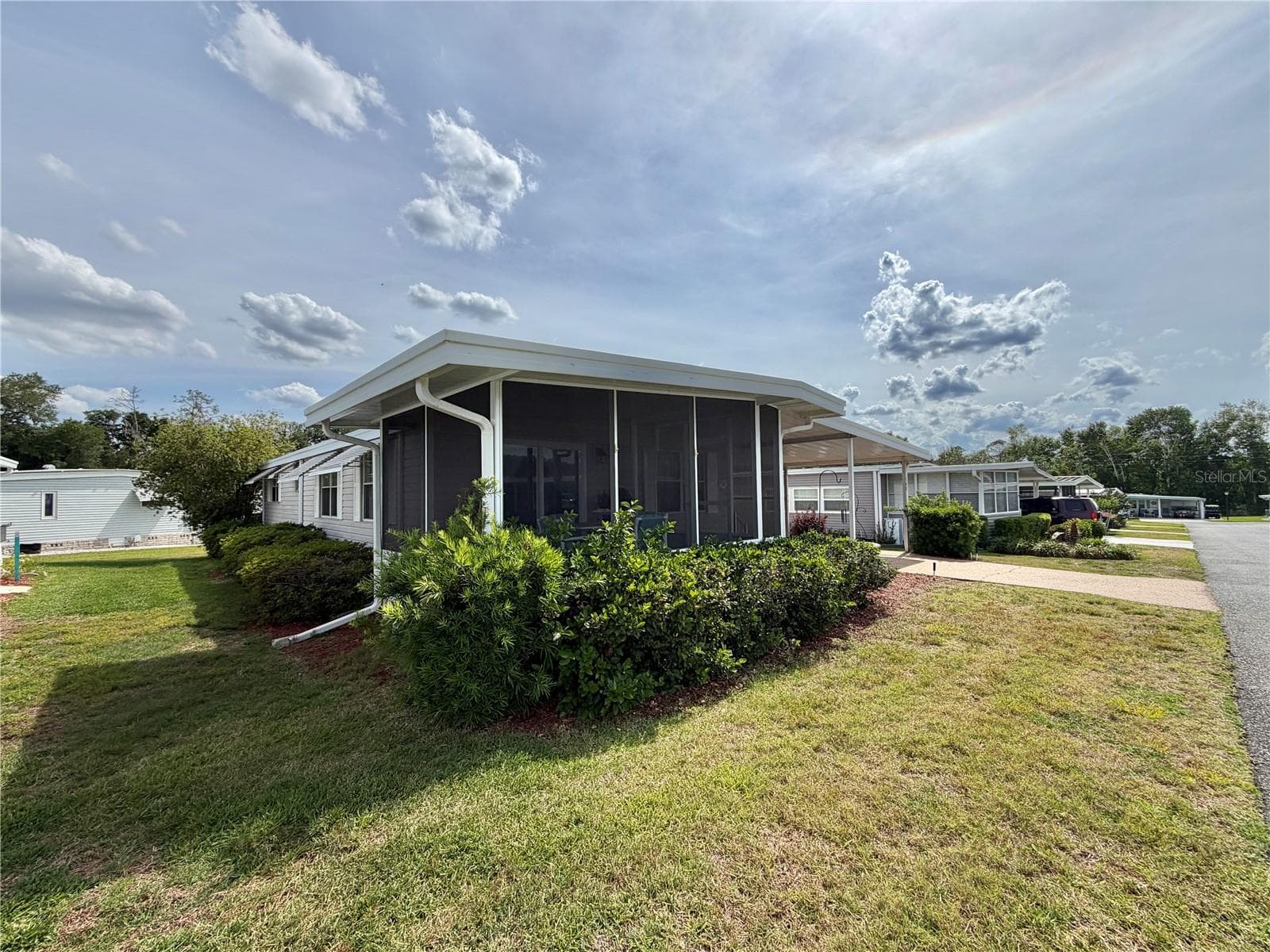 Manufactured Home at 100 MARIGOLD ST, LEESBURG, photo 63 of 67