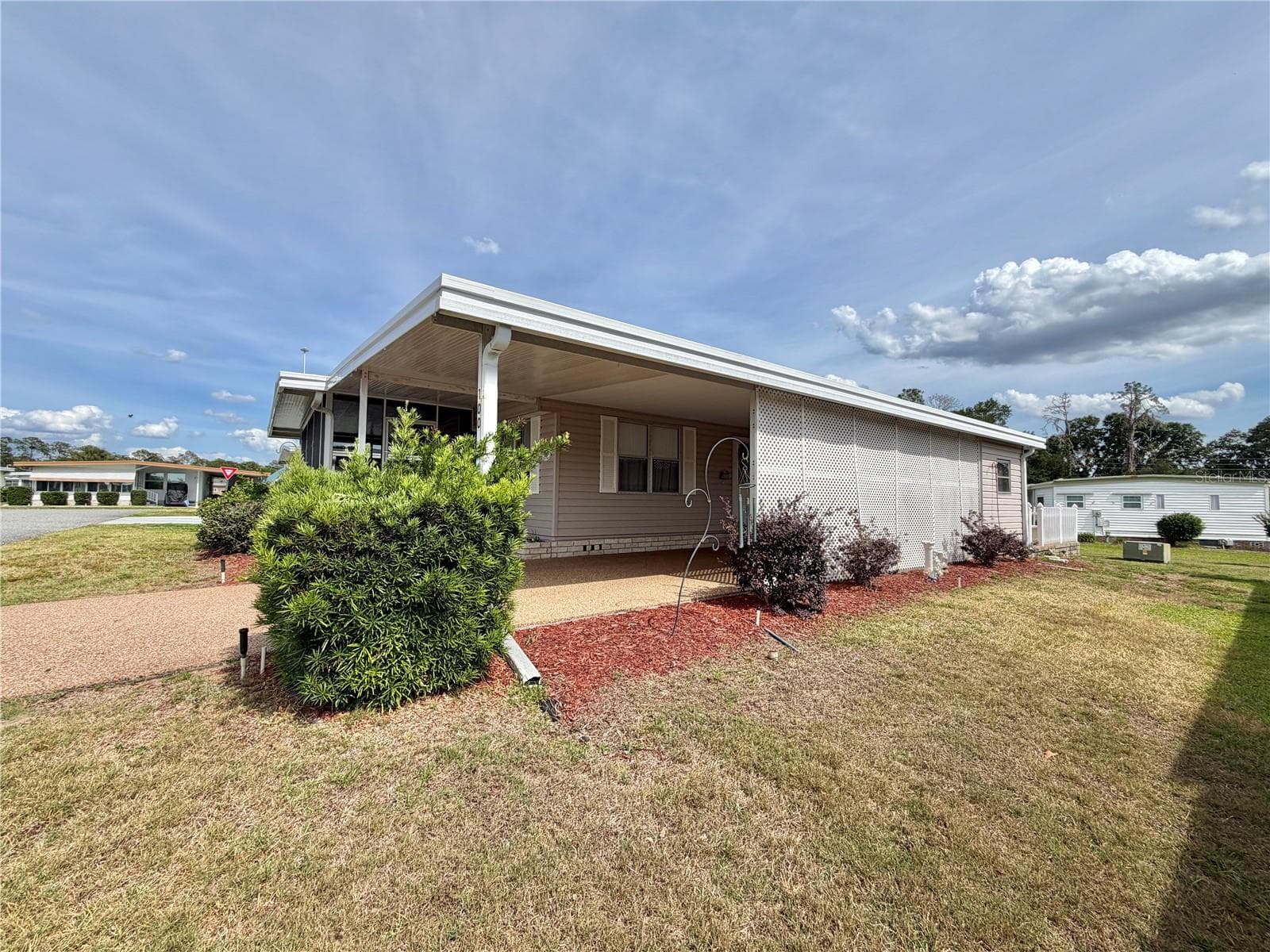 Manufactured Home at 100 MARIGOLD ST, LEESBURG, photo 66 of 67