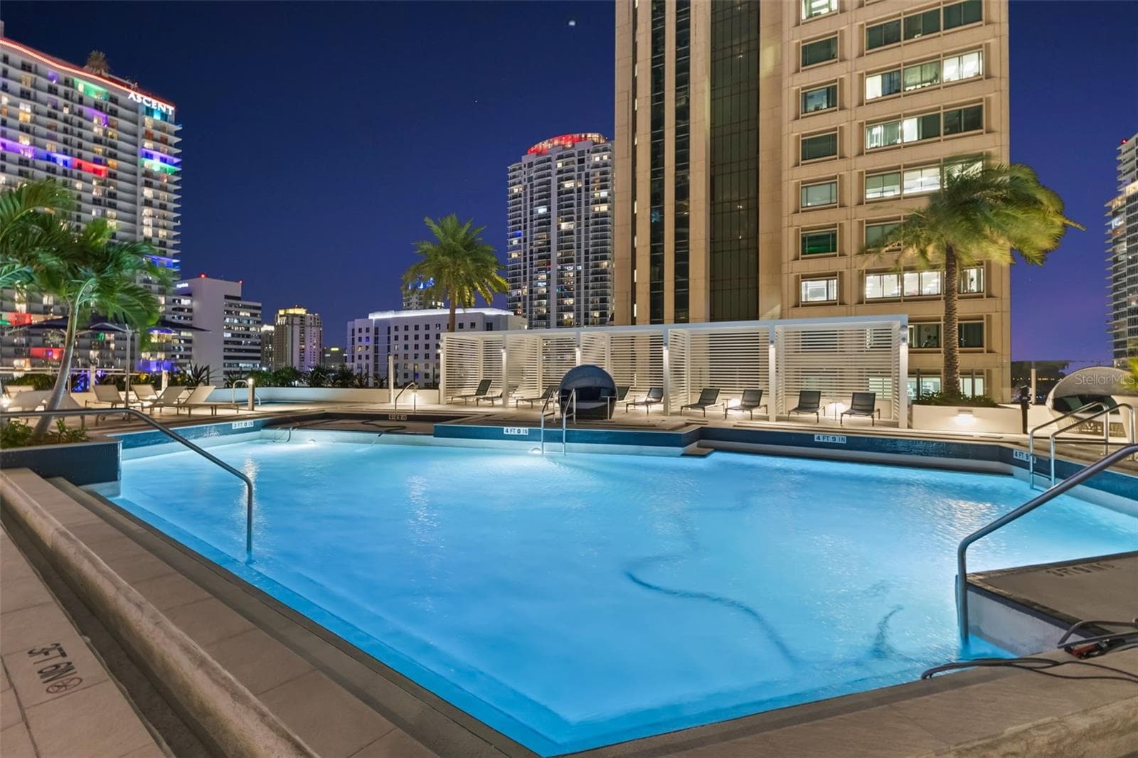 Condominium at 275 1ST AVE S #2308, ST PETERSBURG, photo 24 of 48