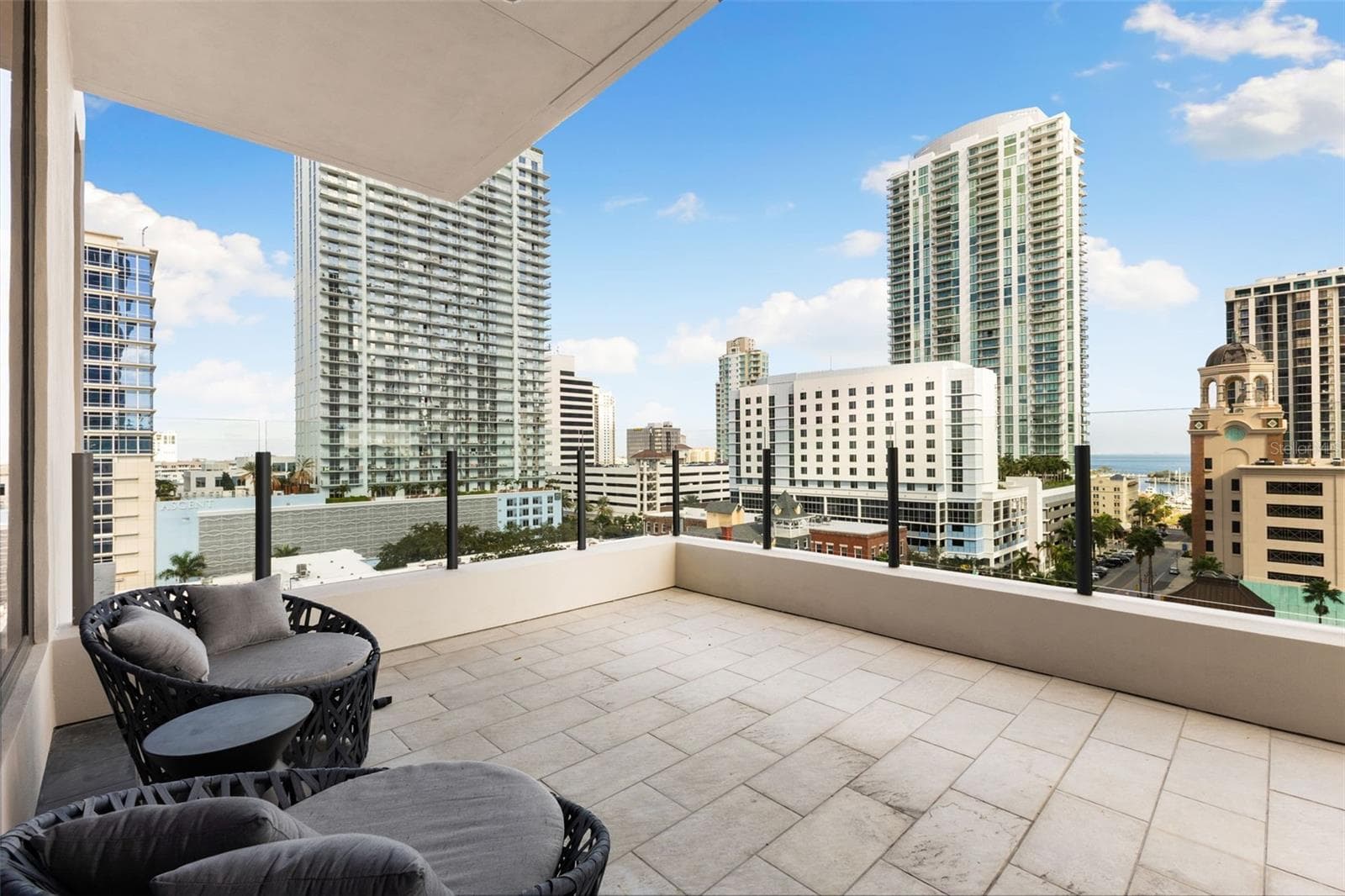 Condominium at 275 1ST AVE S #2308, ST PETERSBURG, photo 31 of 48