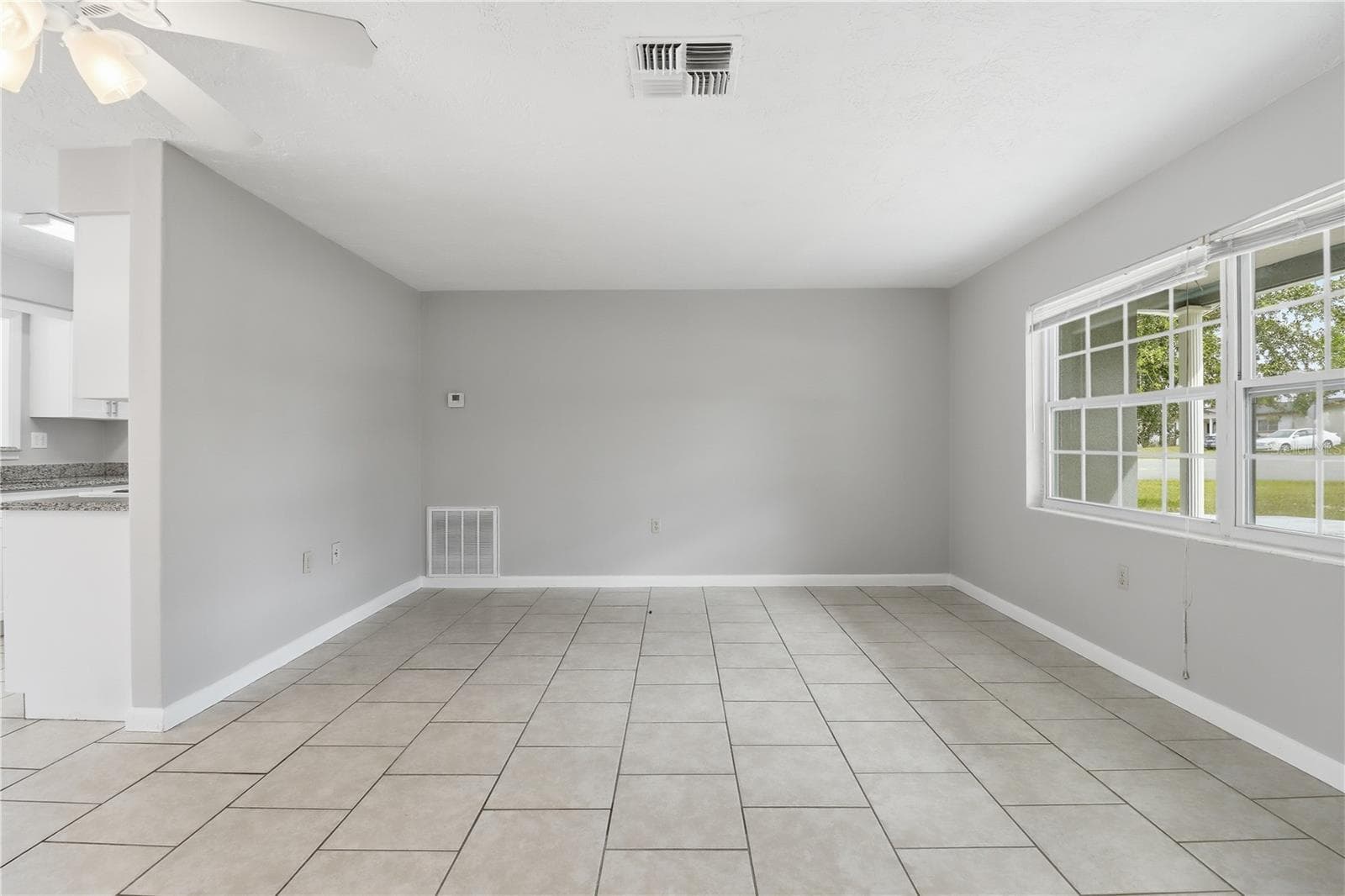 Single Family Residence at 38 REGINA BLVD, BEVERLY HILLS, photo 13 of 46