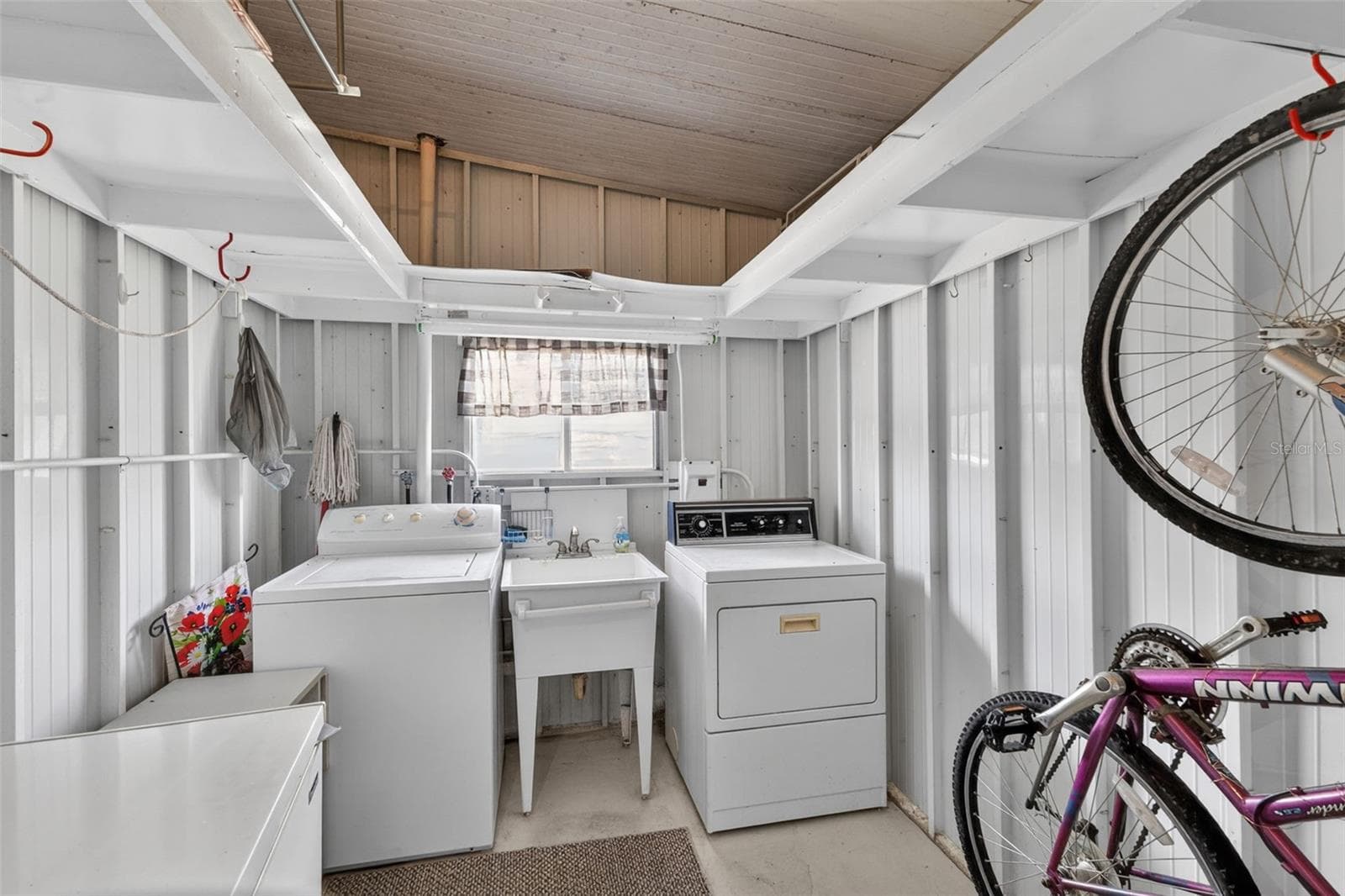 Manufactured Home at 322 ROBALO, NORTH PORT, photo 20 of 30