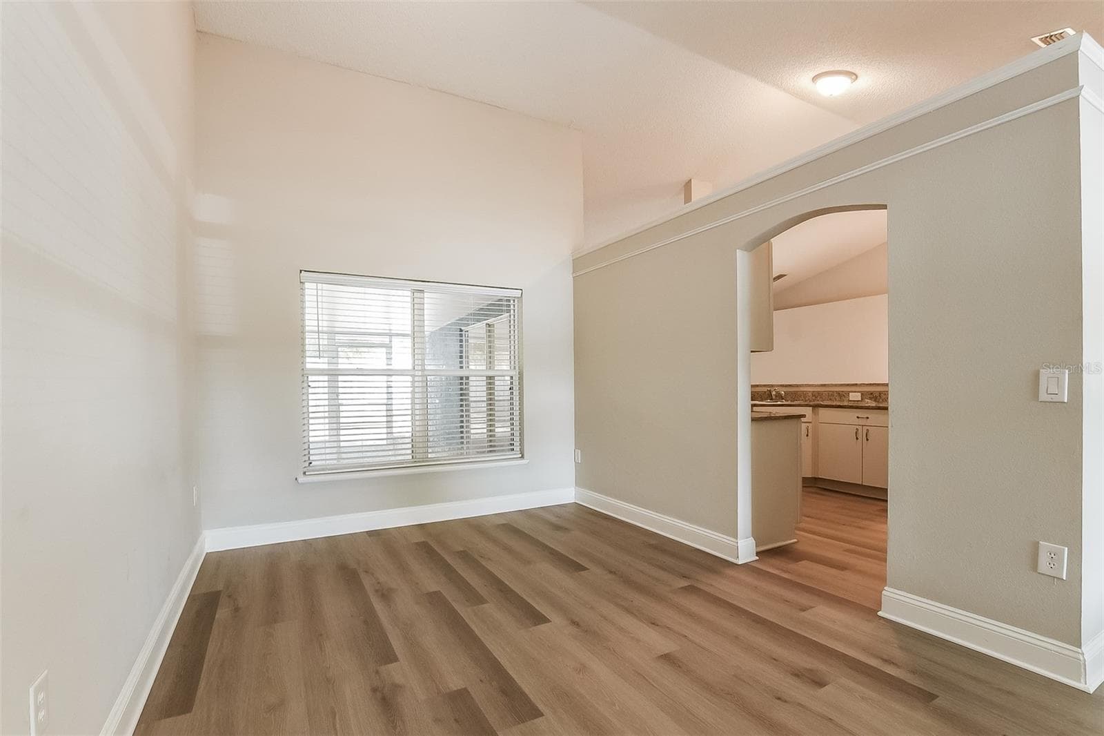 Single Family Residence at 2823 ARBOUR TRAIL CT, DELTONA, photo 3 of 21