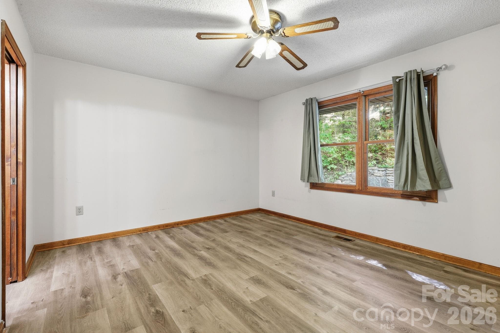 2nd bedroom ensuite - 1 Mountain Heritage Place, Candler