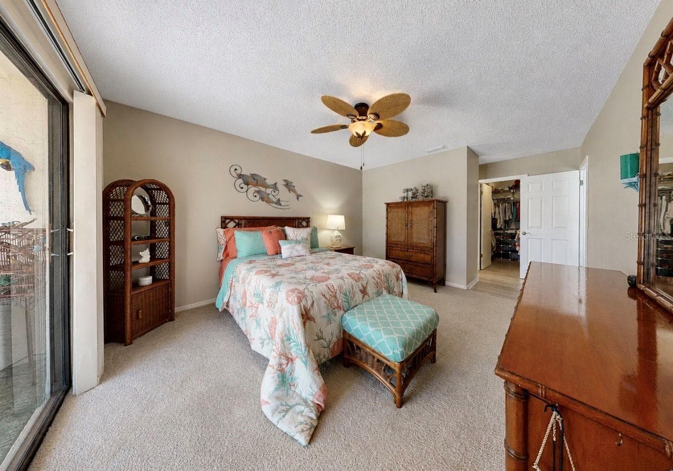 Half Duplex at 319 LINGER LN, SUN CITY CENTER, photo 11 of 27
