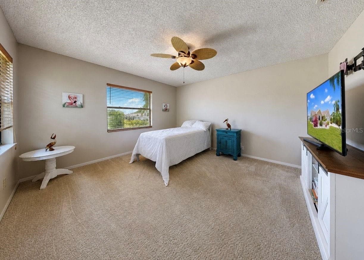 Half Duplex at 319 LINGER LN, SUN CITY CENTER, photo 13 of 27