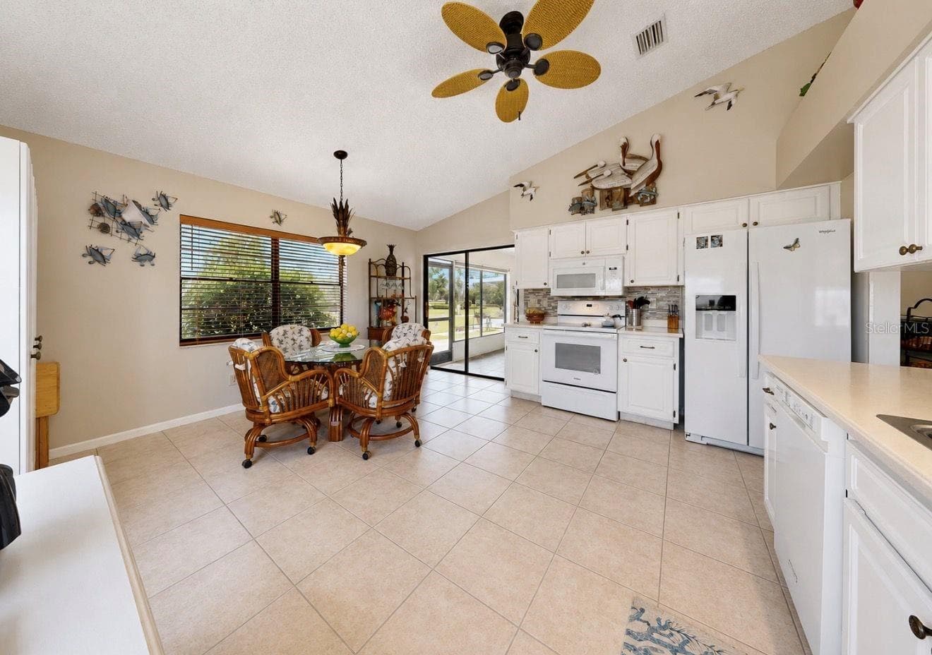 Half Duplex at 319 LINGER LN, SUN CITY CENTER, photo 17 of 27