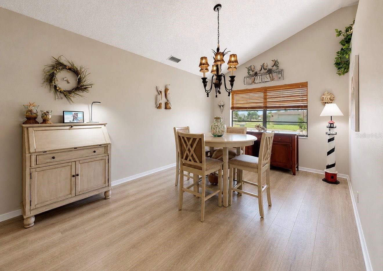 Half Duplex at 319 LINGER LN, SUN CITY CENTER, photo 19 of 27