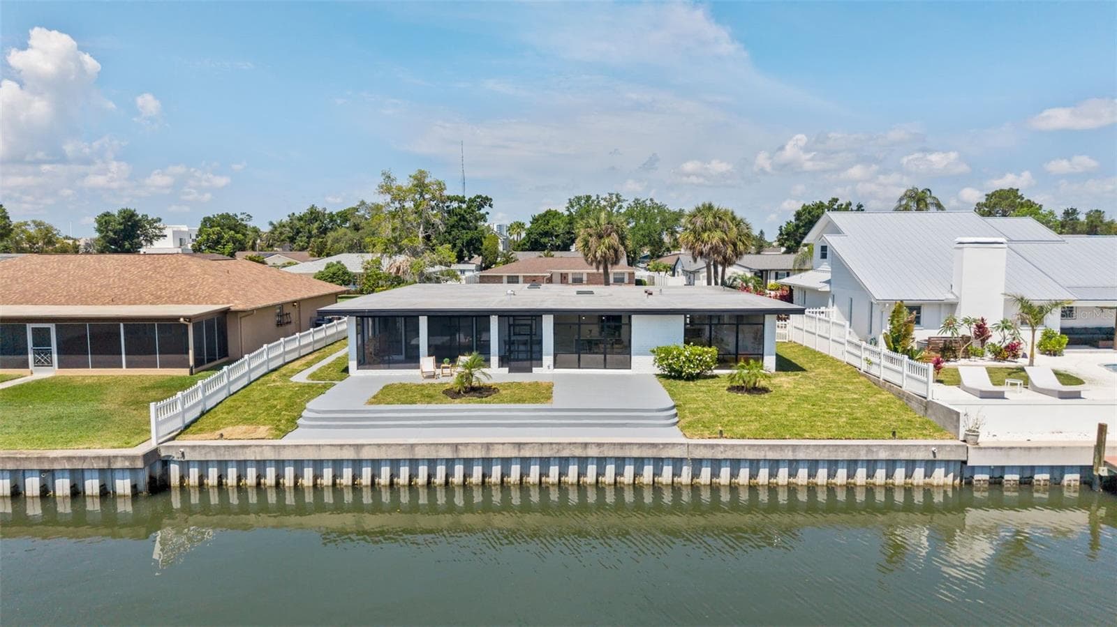 Single Family Residence at 3917 E EDEN ROC CIR, TAMPA, photo 2 of 55