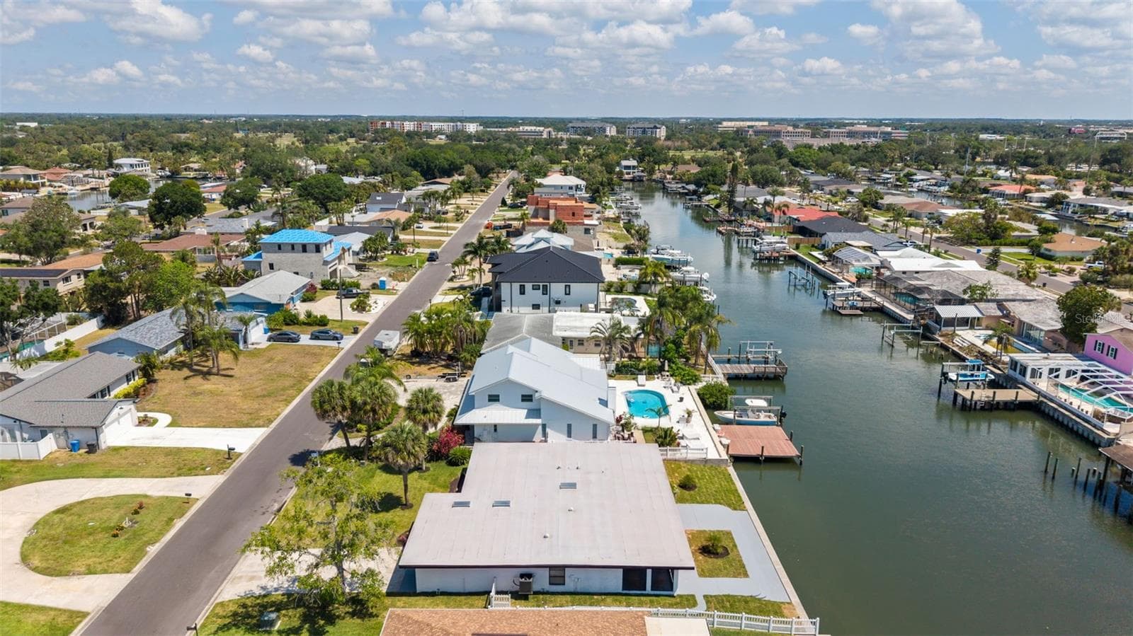 Single Family Residence at 3917 E EDEN ROC CIR, TAMPA, photo 53 of 55