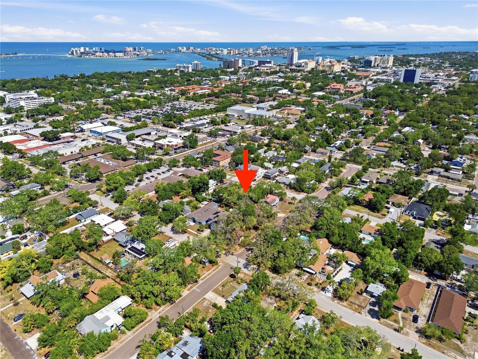 Duplex at 831 GRAND CENTRAL ST, CLEARWATER, photo 4 of 31