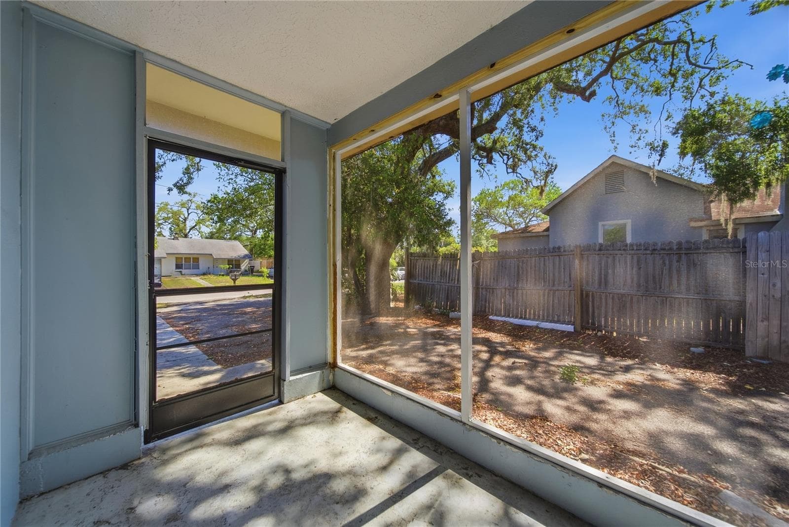 Duplex at 831 GRAND CENTRAL ST, CLEARWATER, photo 12 of 31