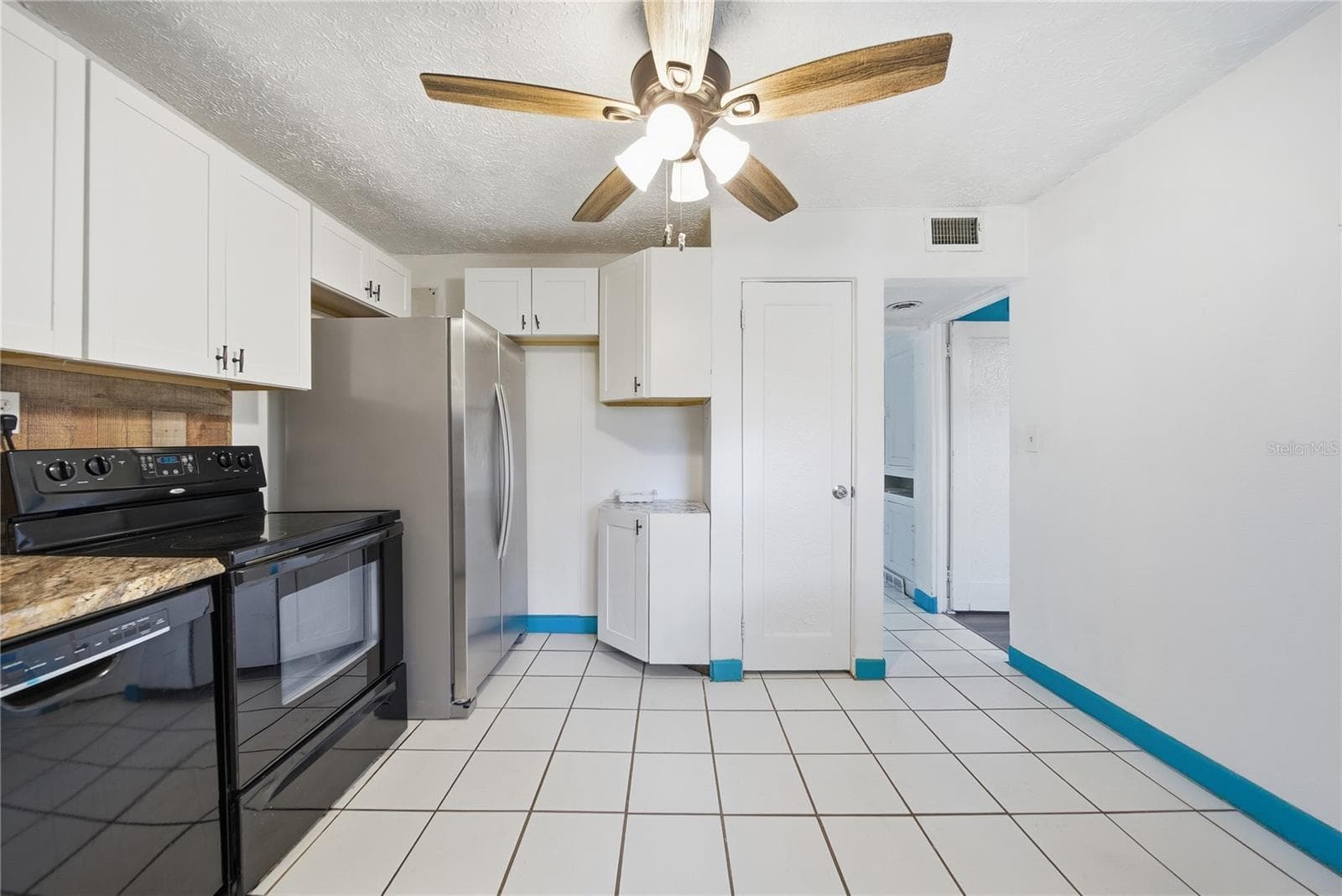 Duplex at 831 GRAND CENTRAL ST, CLEARWATER, photo 24 of 31