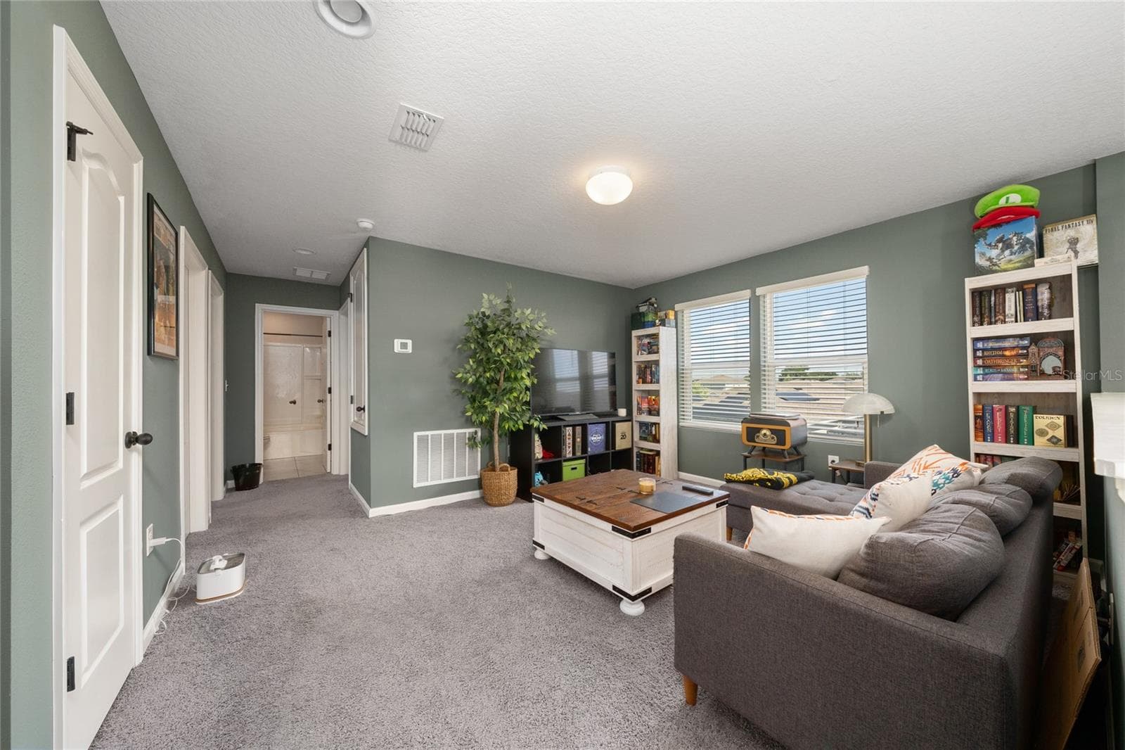 Single Family Residence at 339 LAKE SMART CIRCLE, WINTER HAVEN, photo 17 of 36