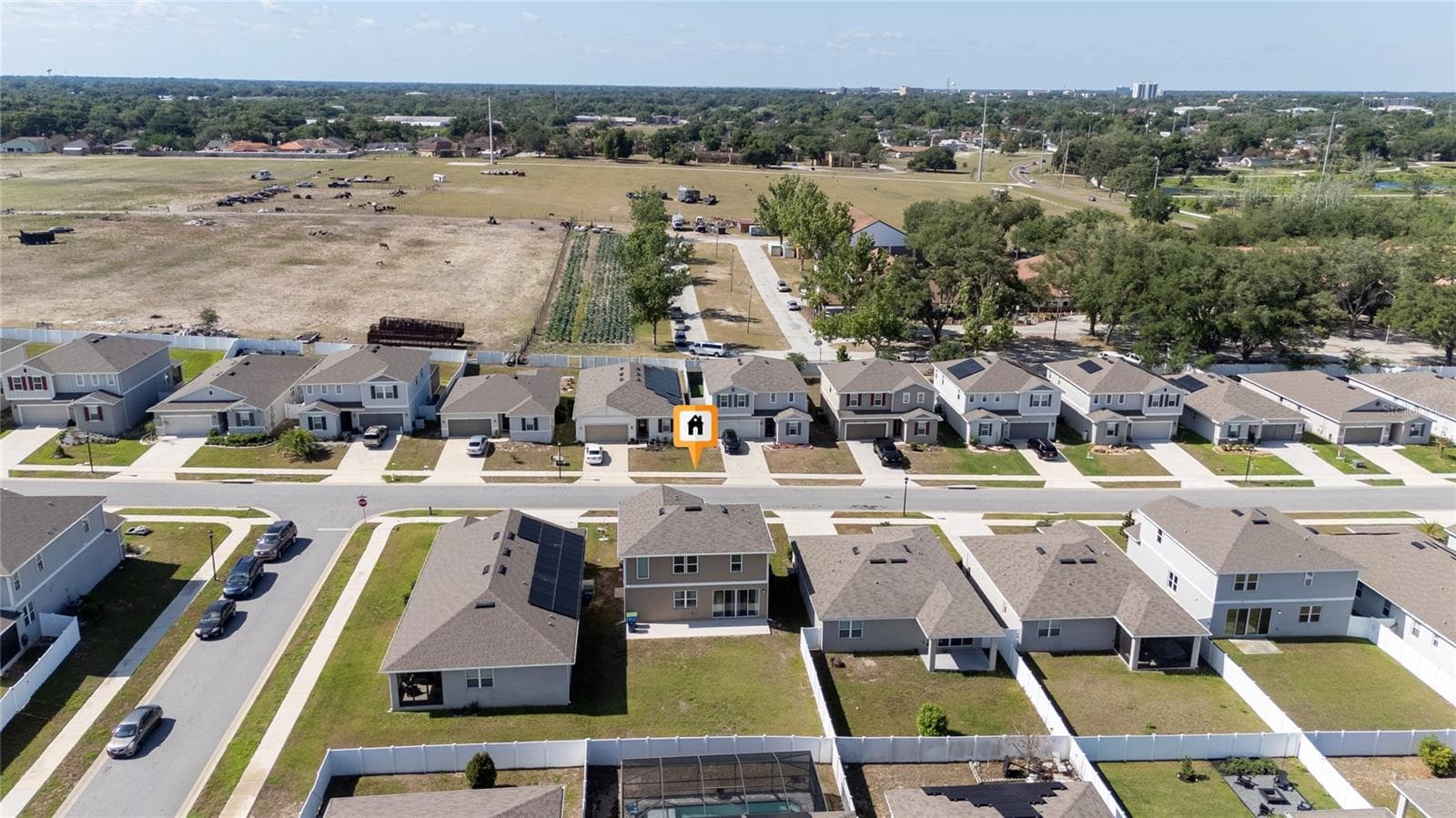Single Family Residence at 339 LAKE SMART CIRCLE, WINTER HAVEN, photo 32 of 36