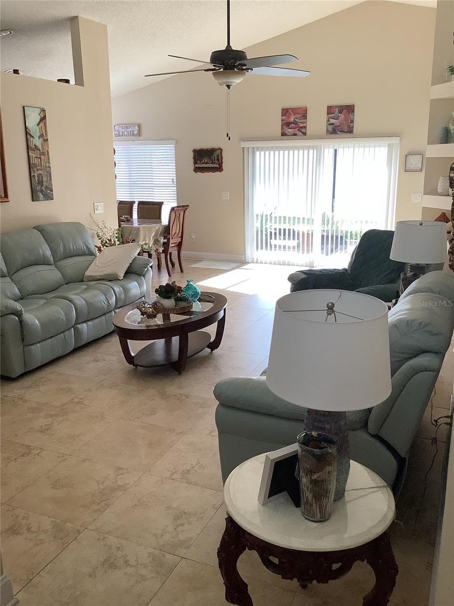 Single Family Residence at 514 TREE SHORE DR, ORLANDO, photo 5 of 22