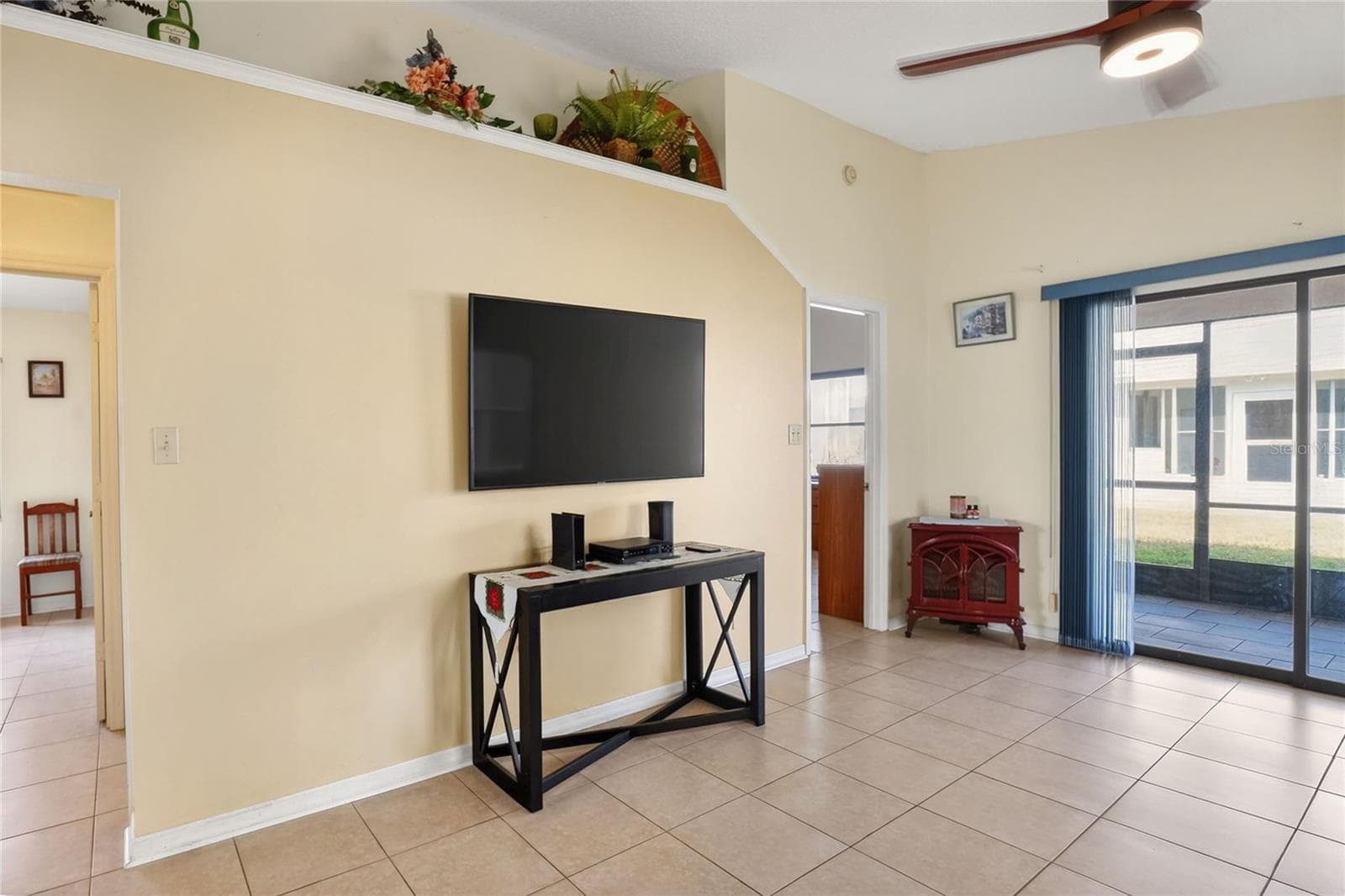 Single Family Residence at 6264 PEACOCK RUN, LAKELAND, photo 4 of 36