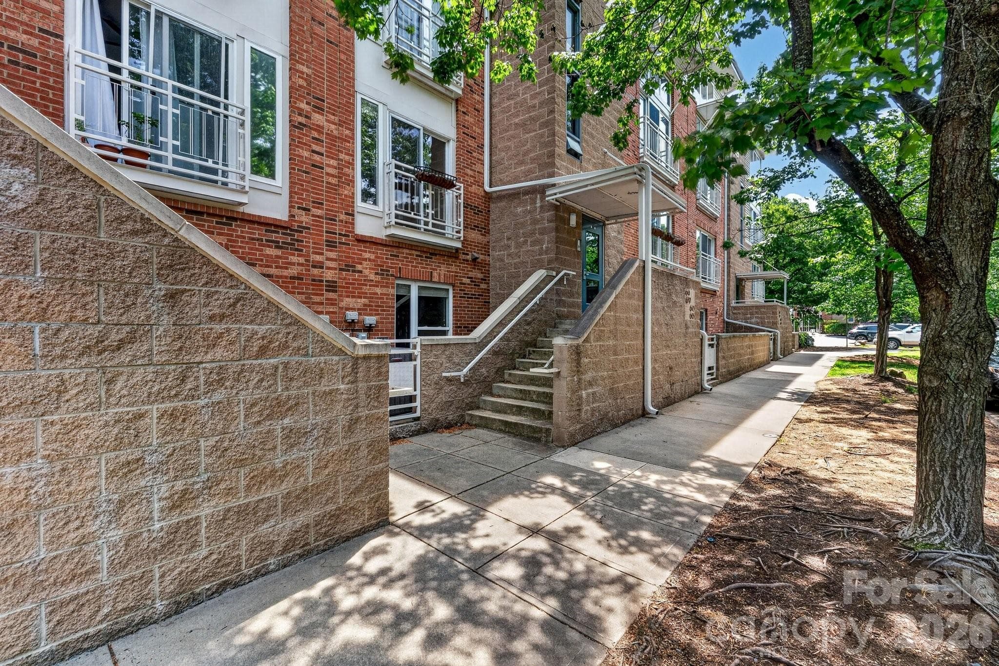 Condominium at Charlotte, photo 3 of 36