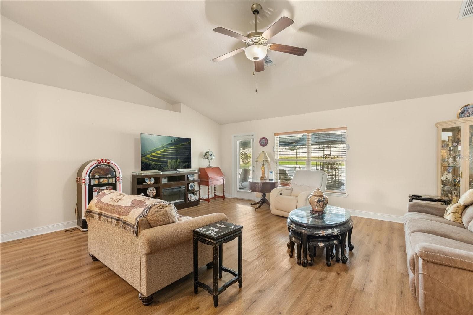 Single Family Residence at 906 EDITH DR, FRUITLAND PARK, photo 2 of 24