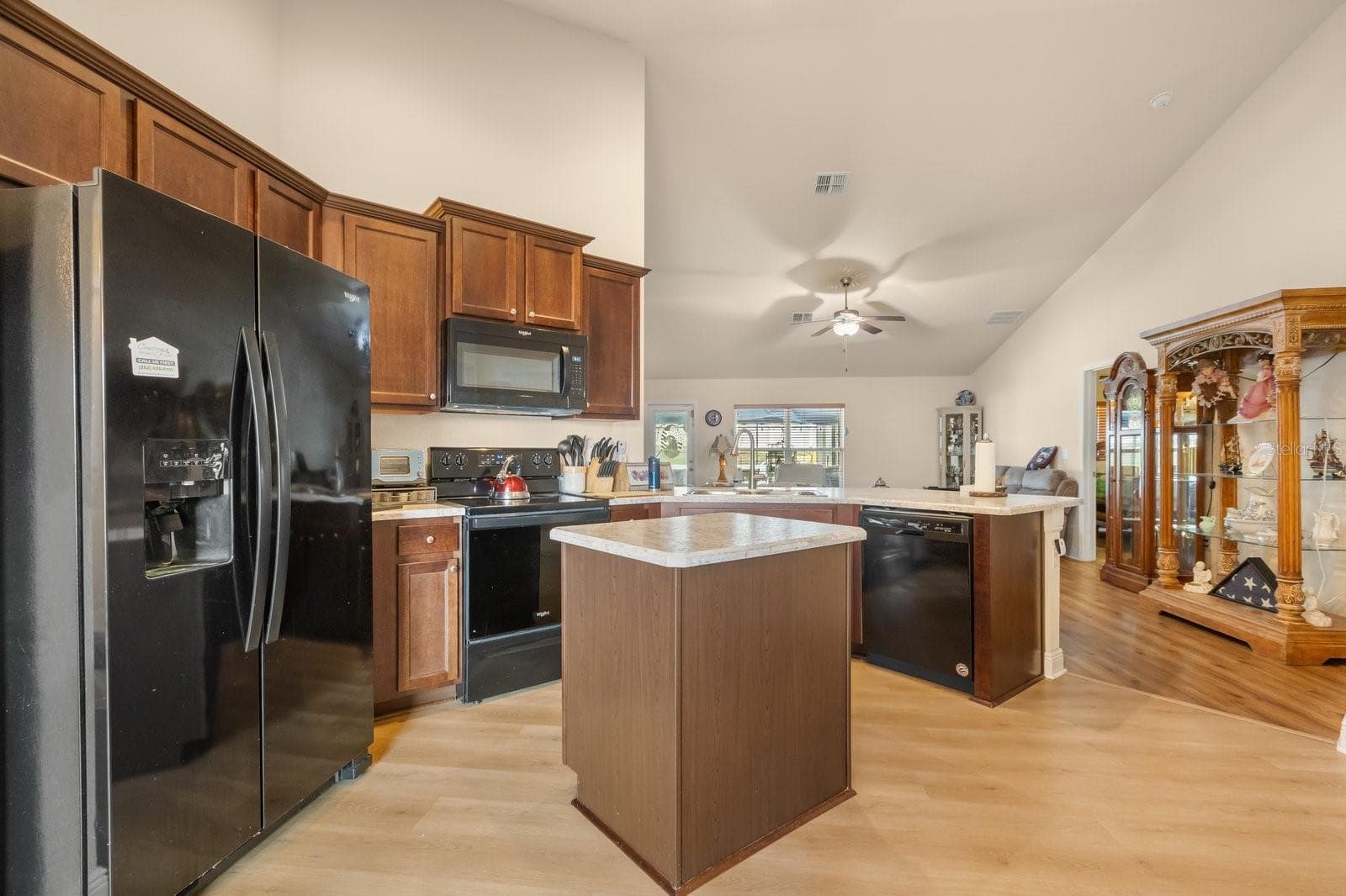 Single Family Residence at 906 EDITH DR, FRUITLAND PARK, photo 5 of 24