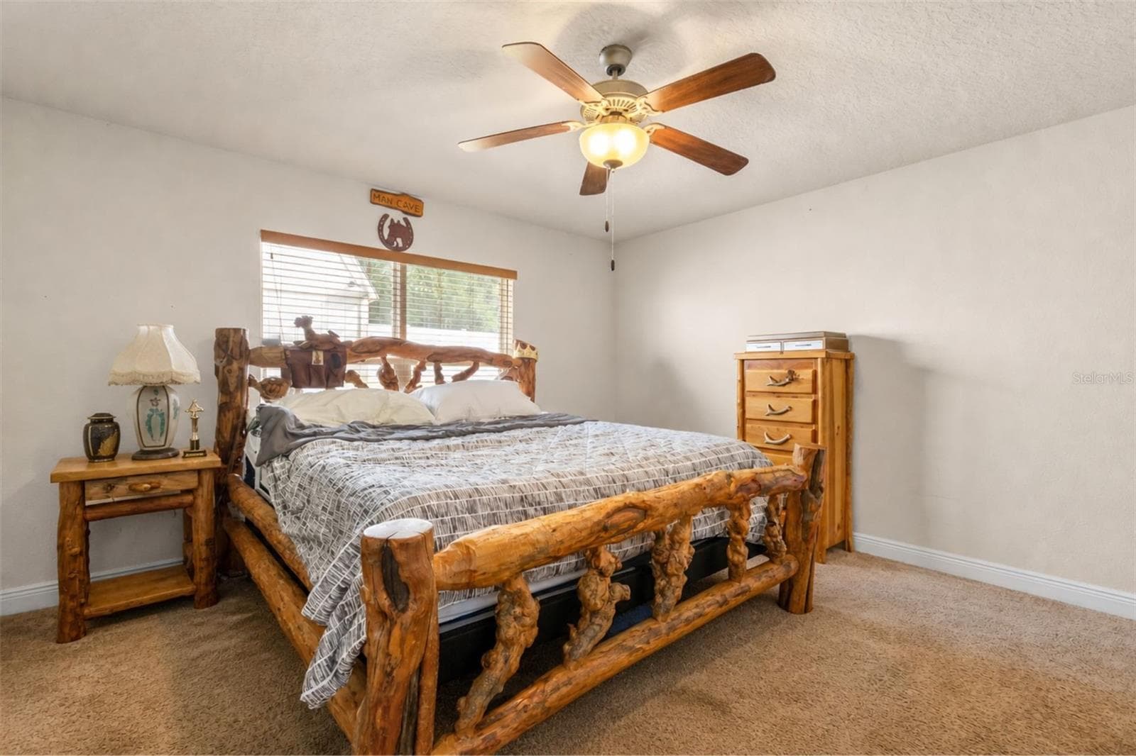 Single Family Residence at 906 EDITH DR, FRUITLAND PARK, photo 9 of 24
