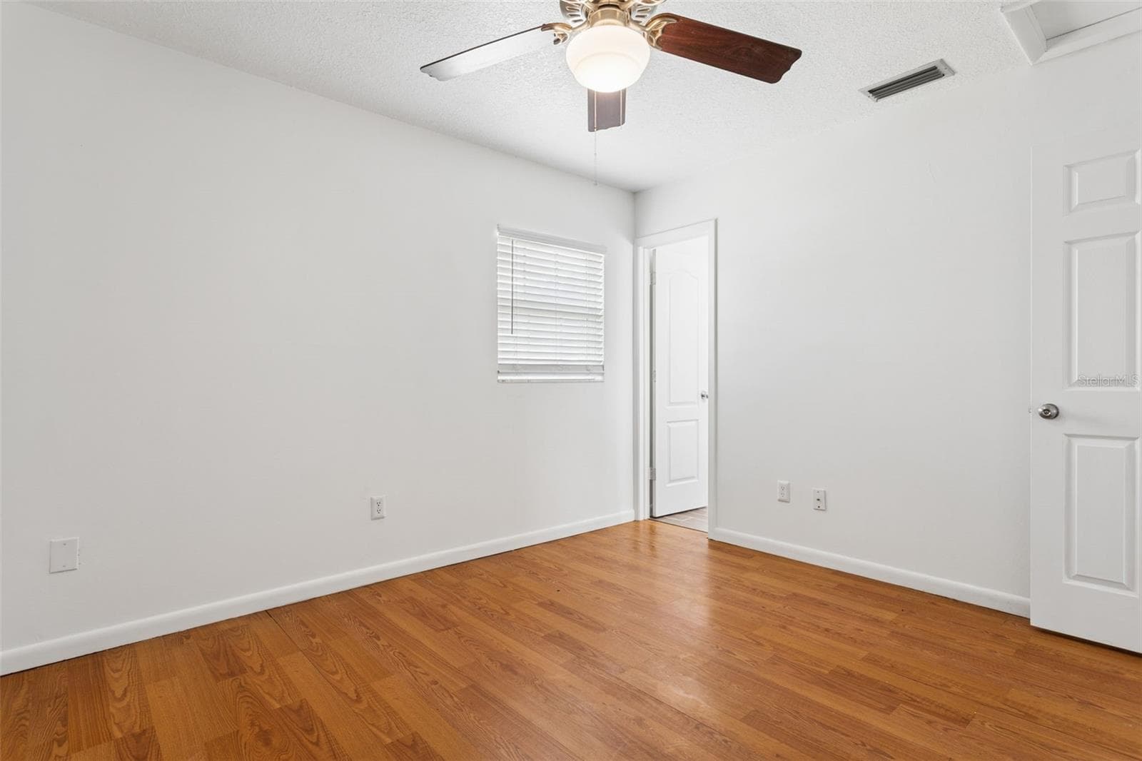 Single Family Residence at 8303 TEMPLE PARK DR, TAMPA, photo 20 of 25