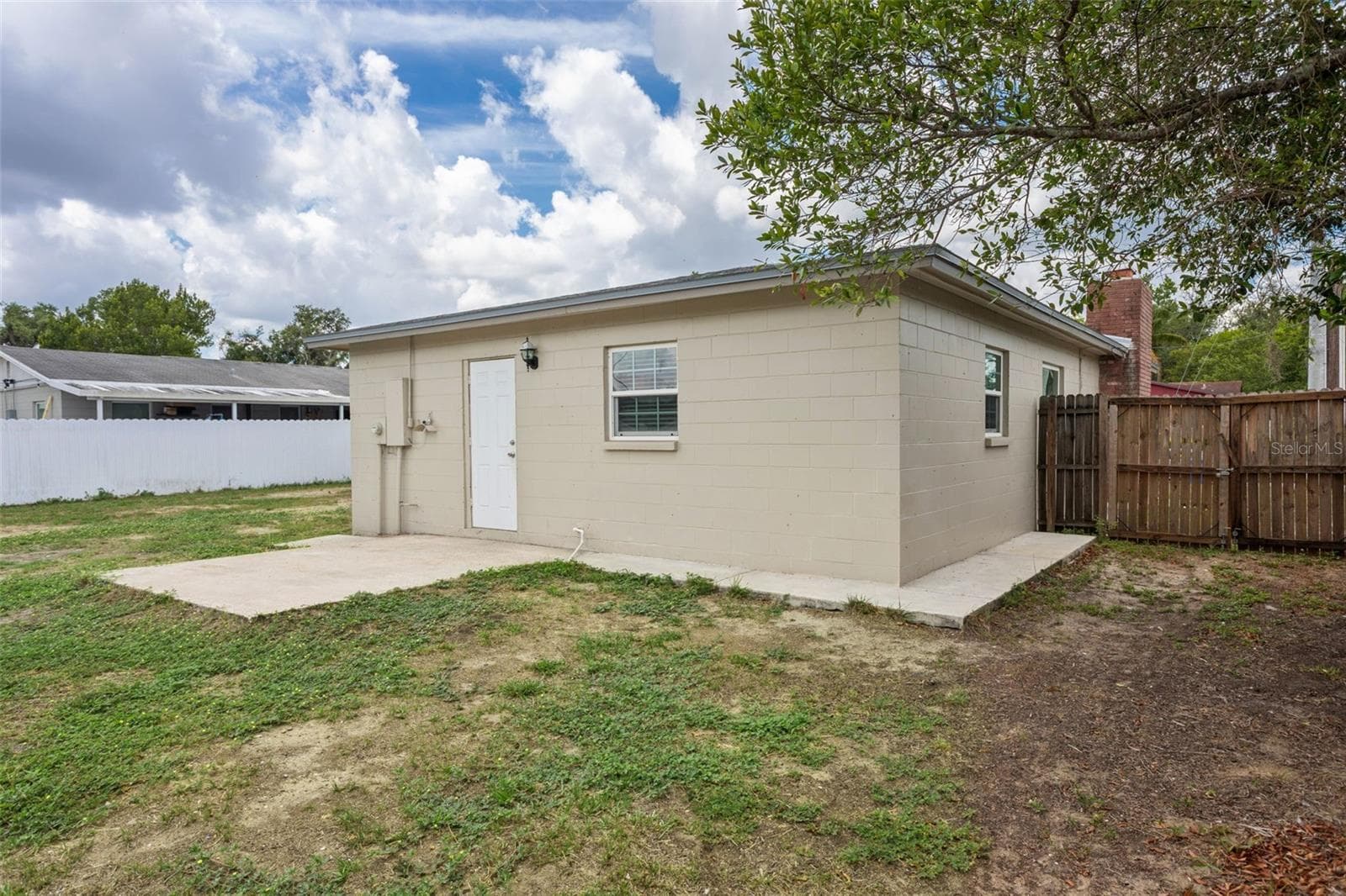Single Family Residence at 8303 TEMPLE PARK DR, TAMPA, photo 22 of 25