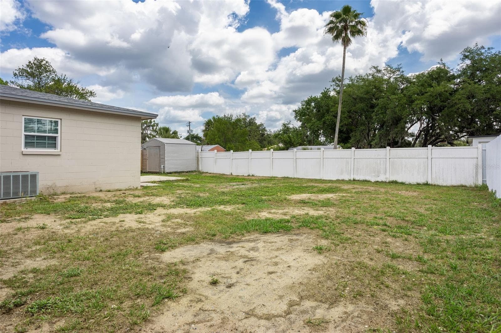 Single Family Residence at 8303 TEMPLE PARK DR, TAMPA, photo 24 of 25