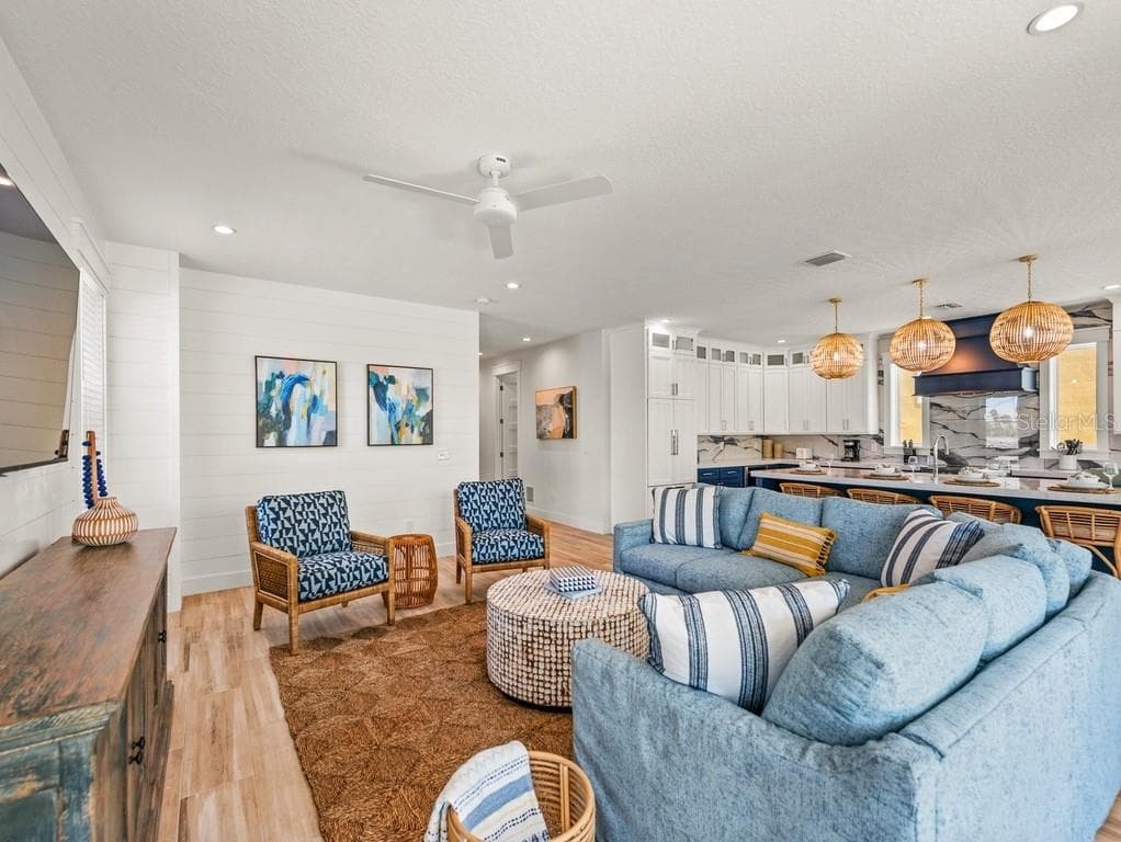 Single Family Residence at 204 COOLIDGE DR, SARASOTA, photo 5 of 90