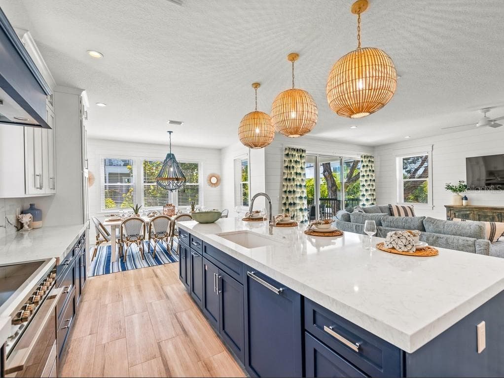 Single Family Residence at 204 COOLIDGE DR, SARASOTA, photo 11 of 90